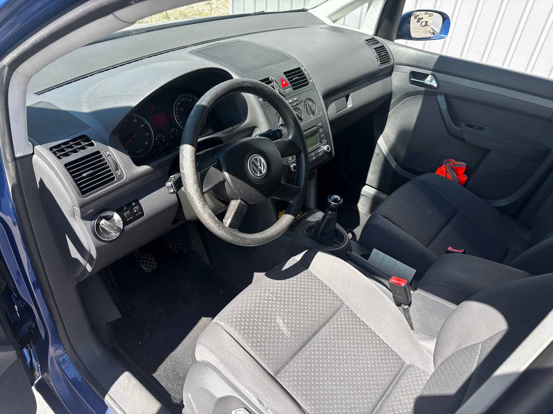 VW Touran 1.6 Trendline-image-7