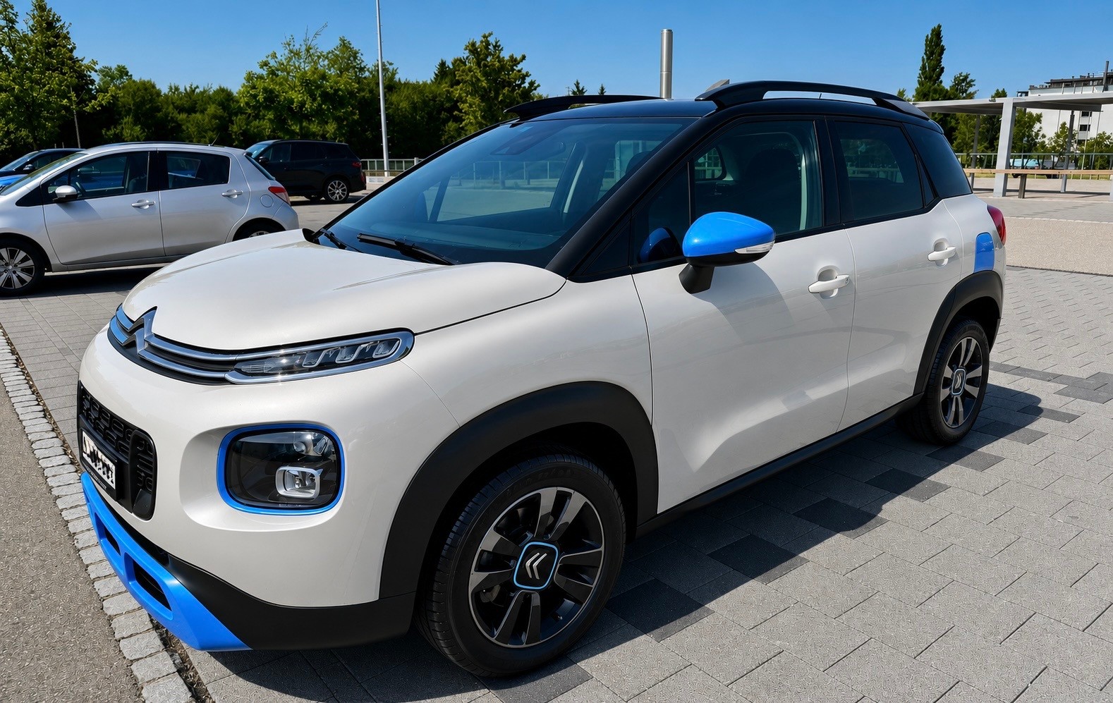 CITROEN 1.2 PureTech 110 Feel-image-1