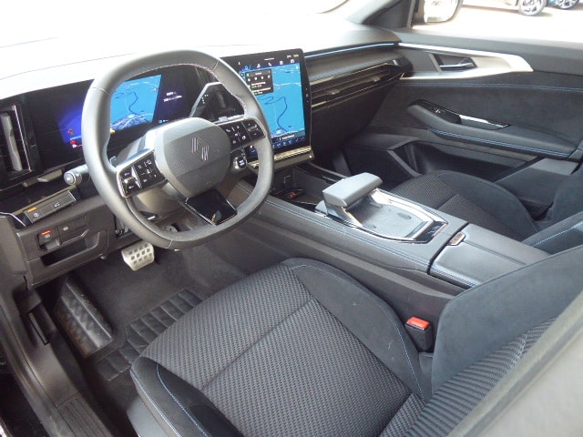 RENAULT Austral 1.2 HEV 200 Techno Esprit Alpine-image-3