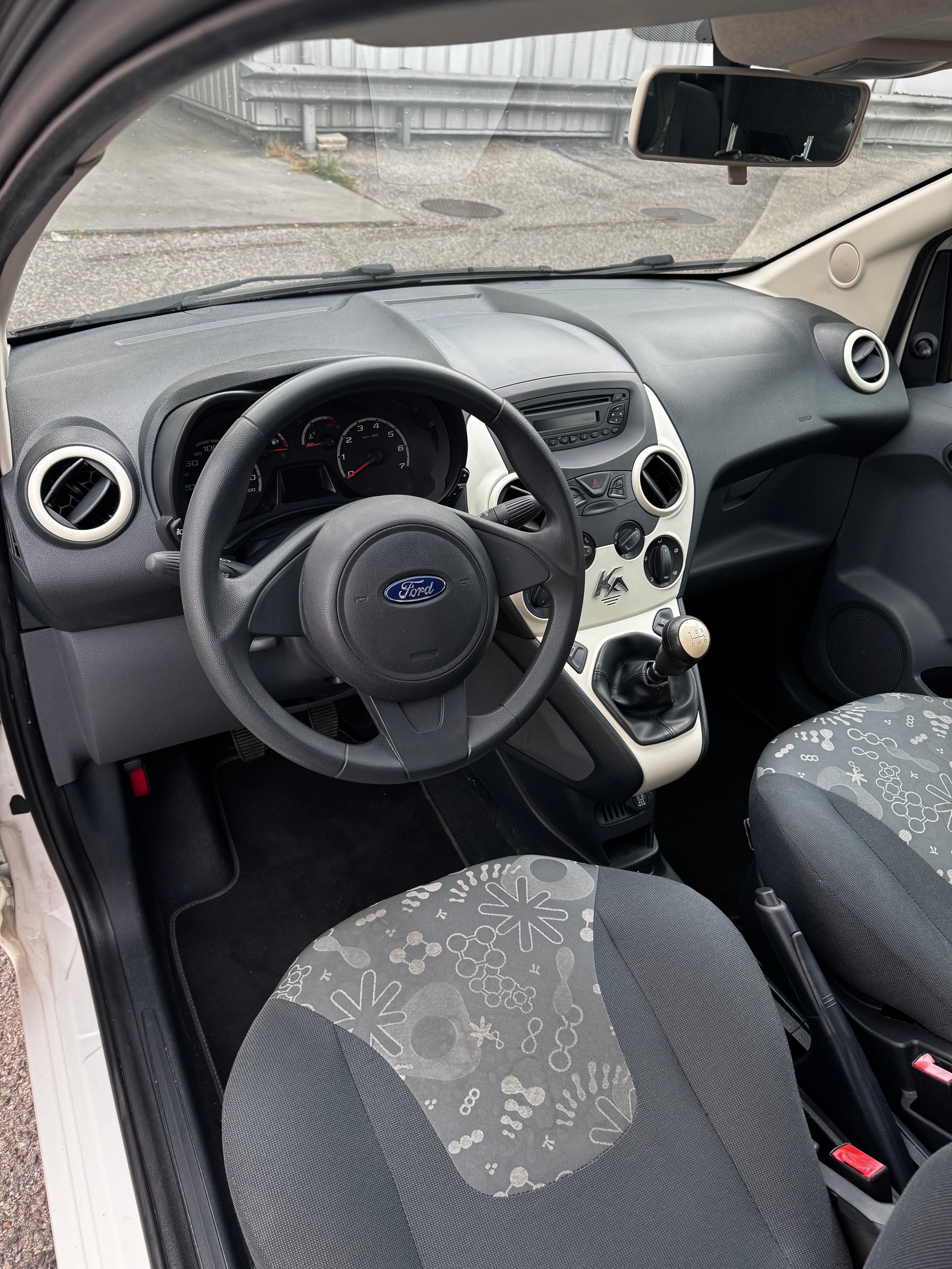 FORD KA 1.25 Trend-image-9