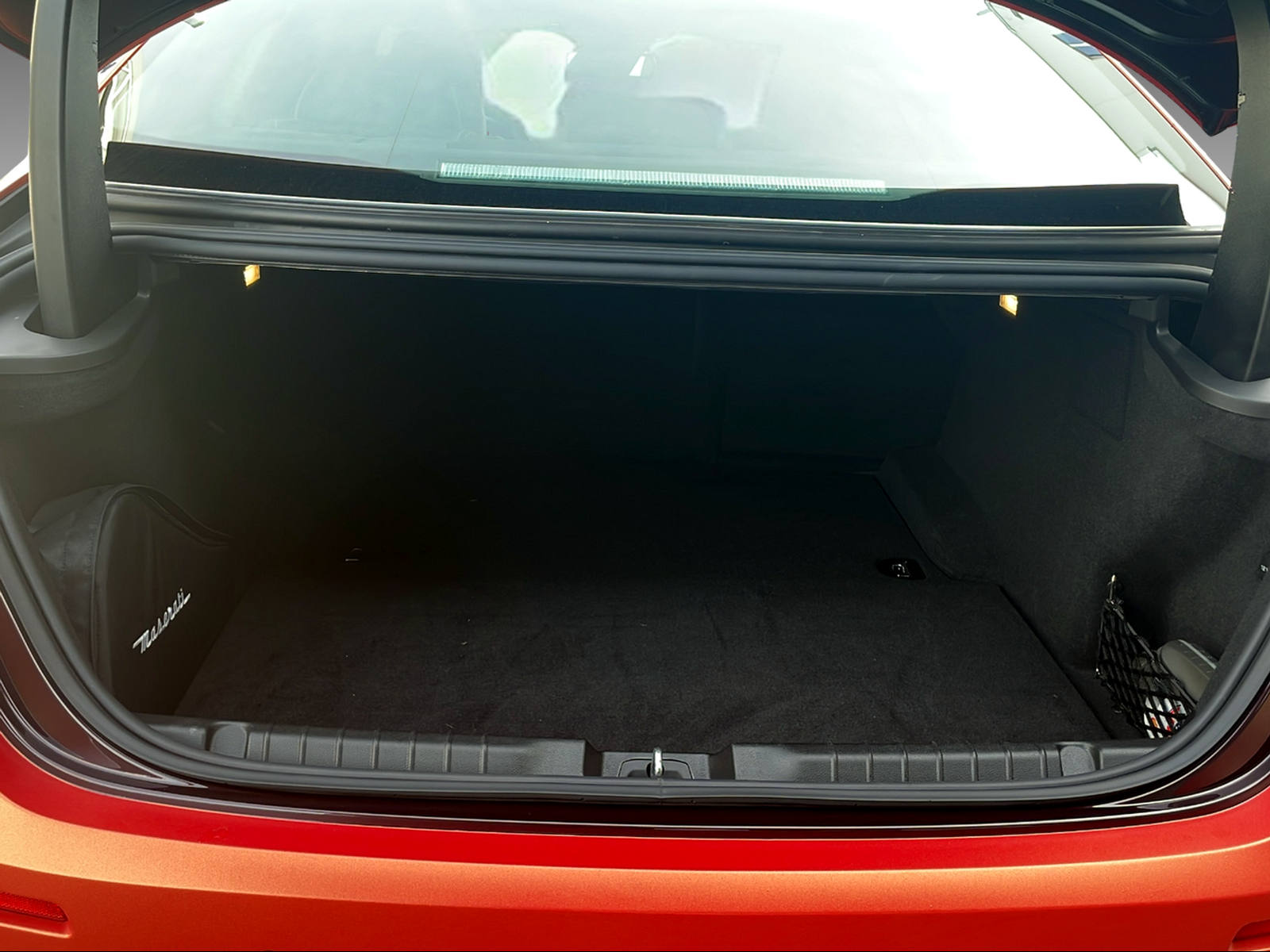 MASERATI Ghibli 3.0 V6 S GranSport Q4-image-9