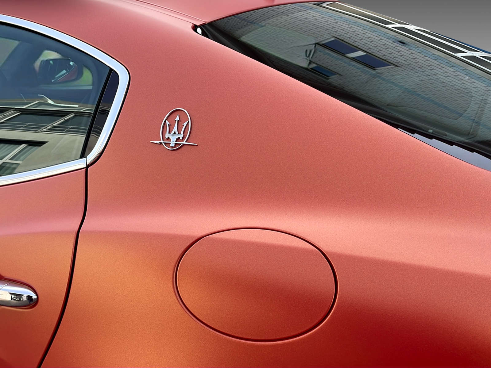 MASERATI Ghibli 3.0 V6 S GranSport Q4-image-7