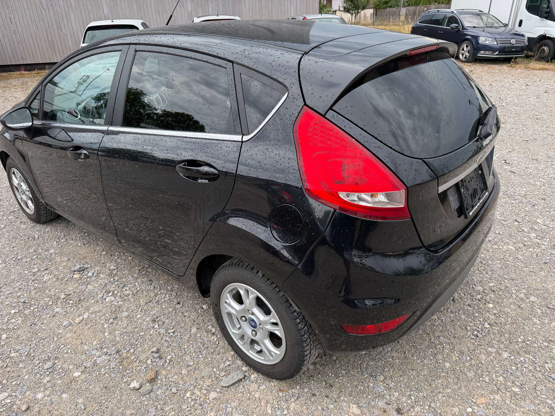 FORD Fiesta 1.6 16V Titanium-image-3
