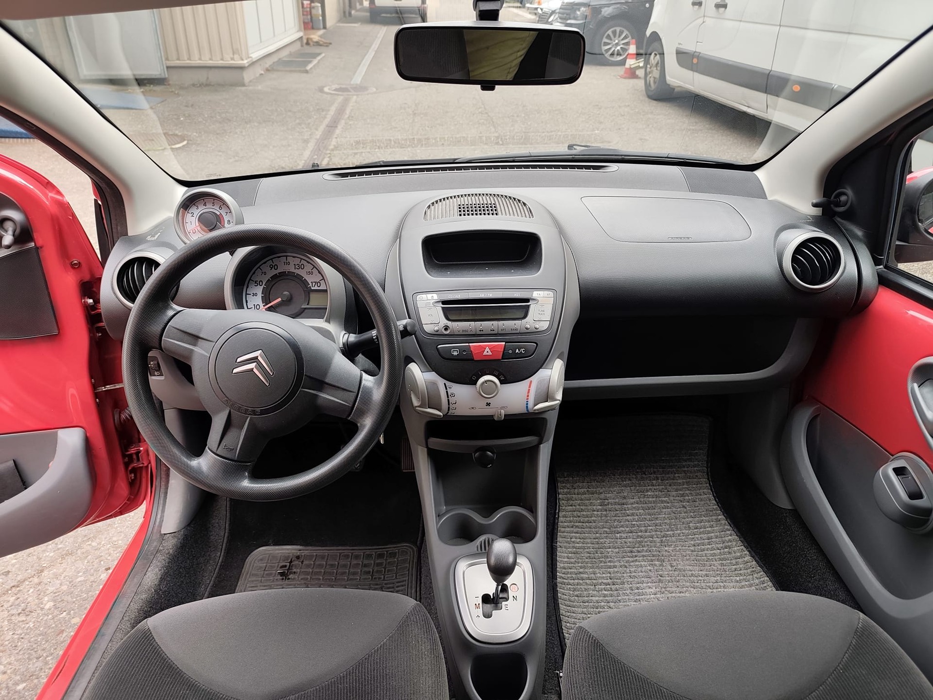 CITROEN C1-image-10