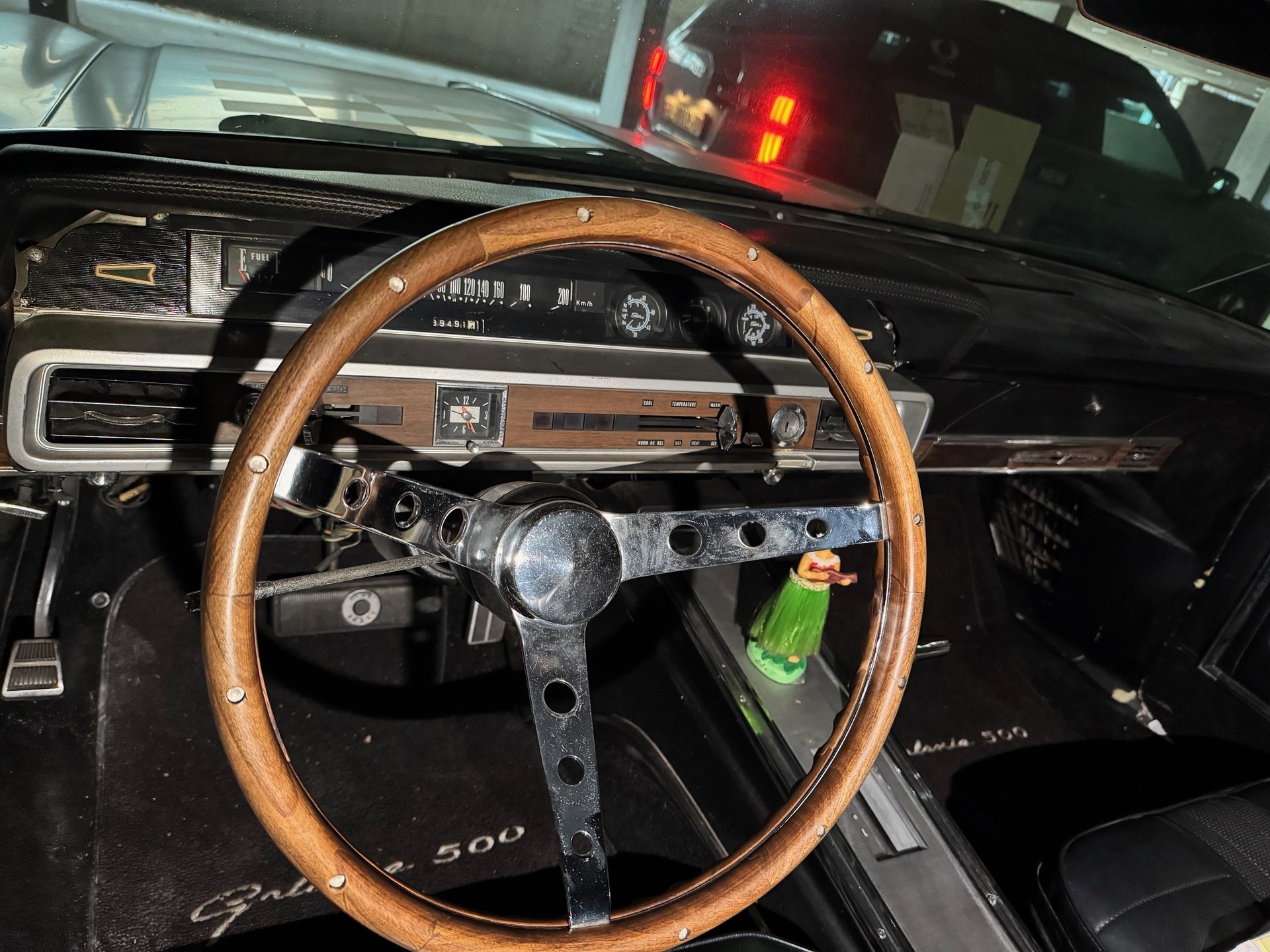 FORD Galaxy V8 428-image-8
