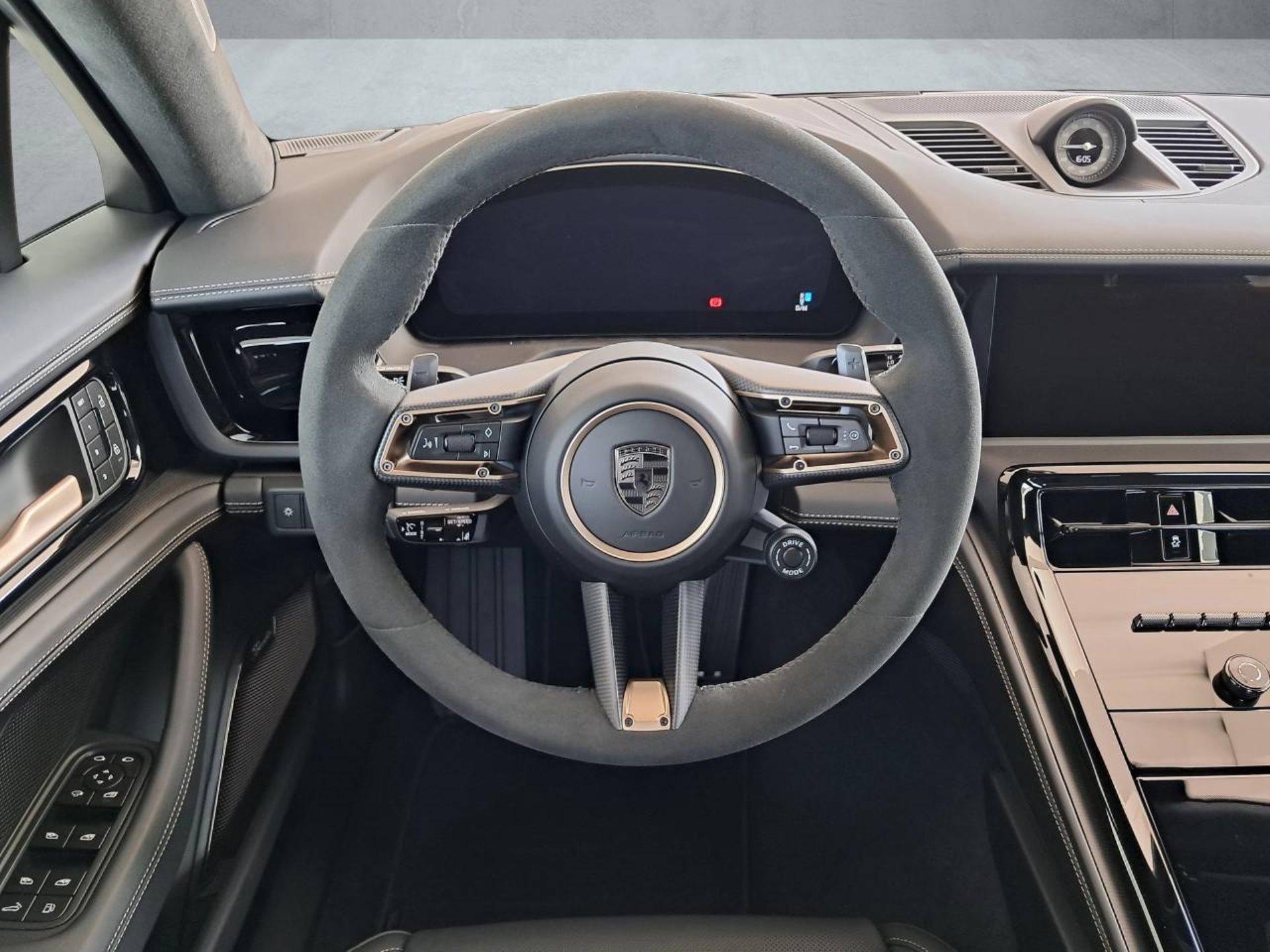PORSCHE Panamera Turbo S E-Hybrid-image-12