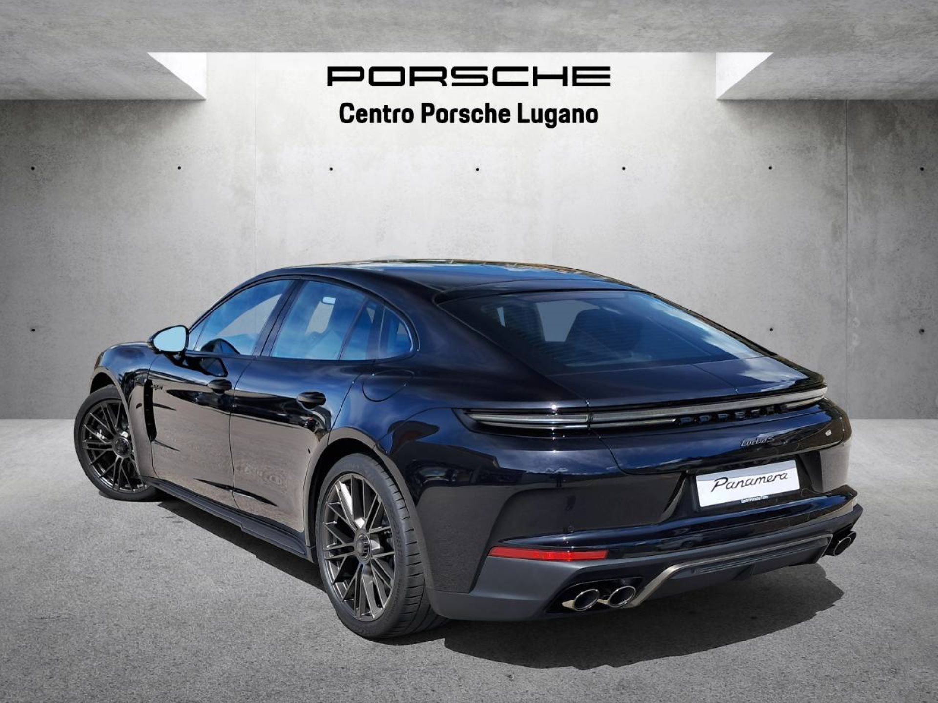PORSCHE Panamera Turbo S E-Hybrid-image-2