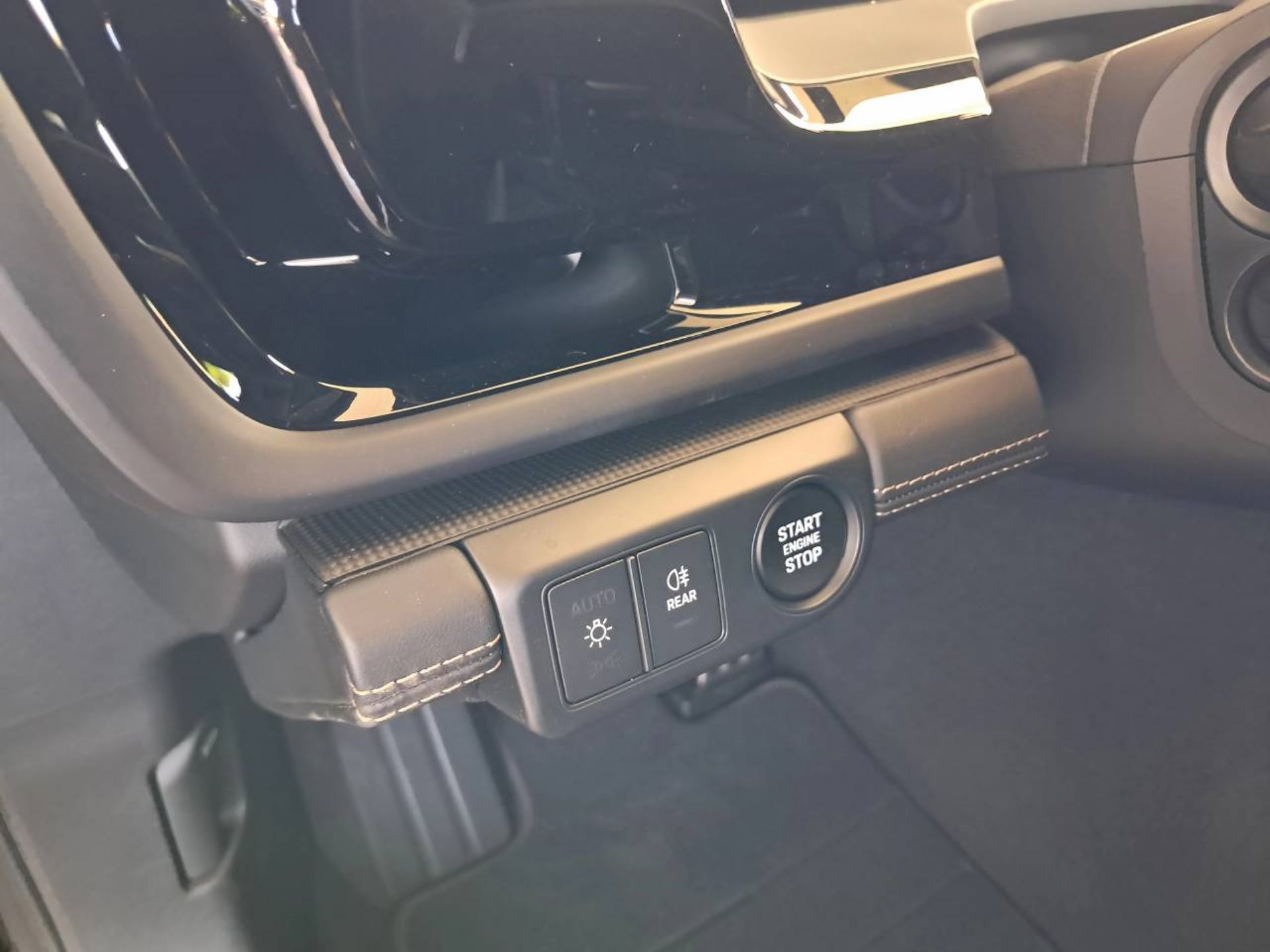 PORSCHE Panamera Turbo S E-Hybrid-image-28