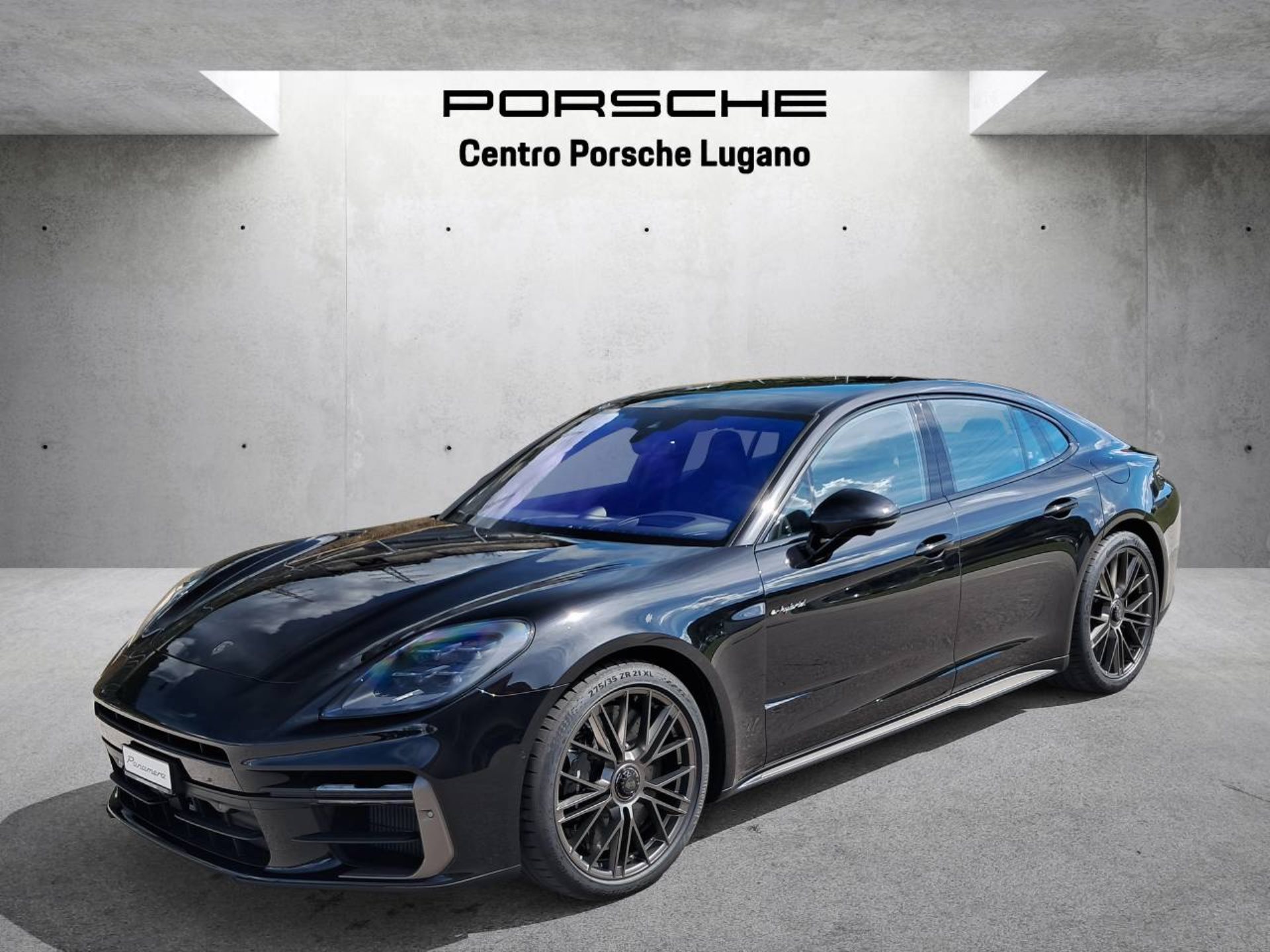 PORSCHE Panamera Turbo S E-Hybrid-image-8
