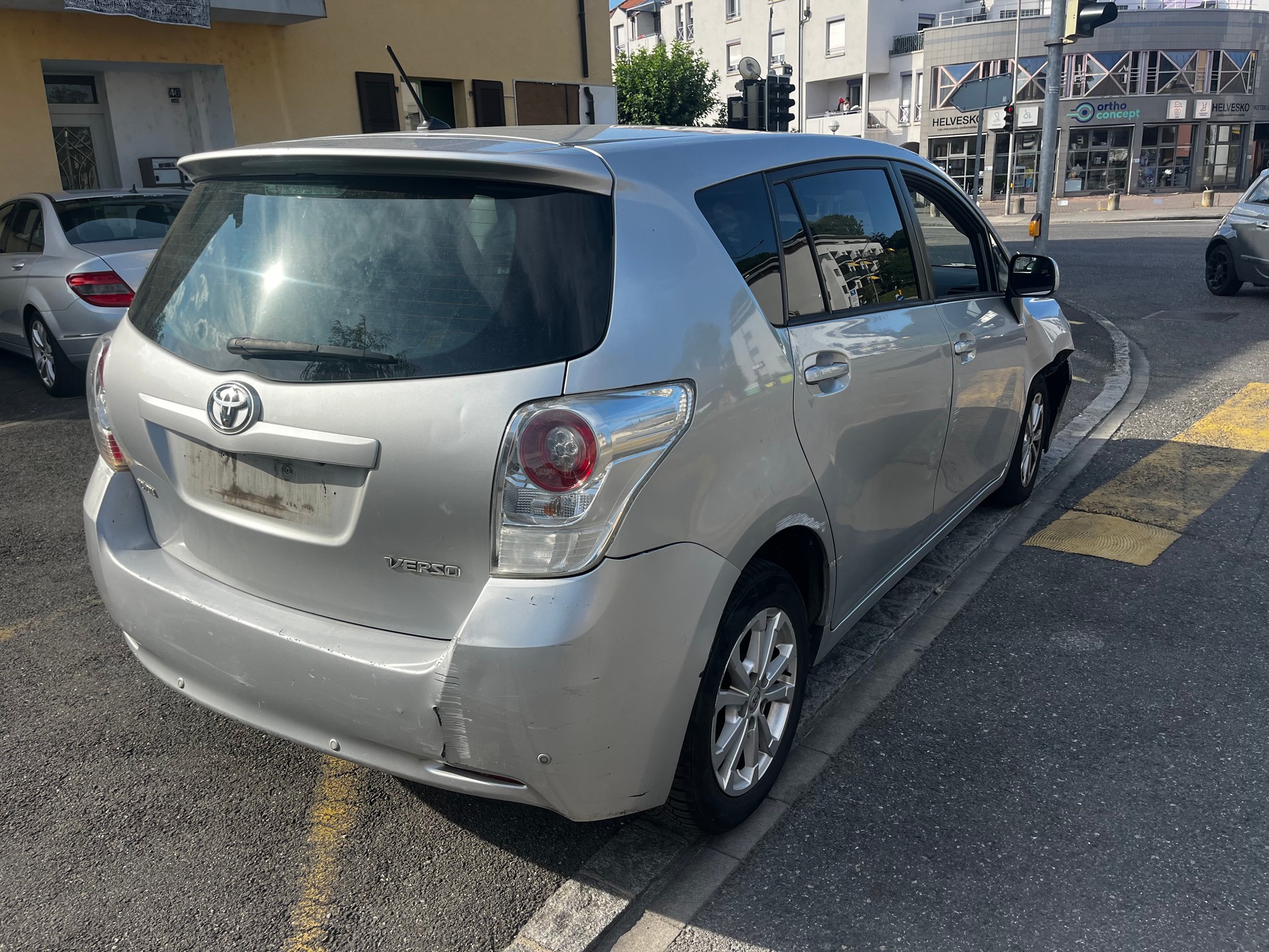 TOYOTA Verso 1.6 Terra-image-9