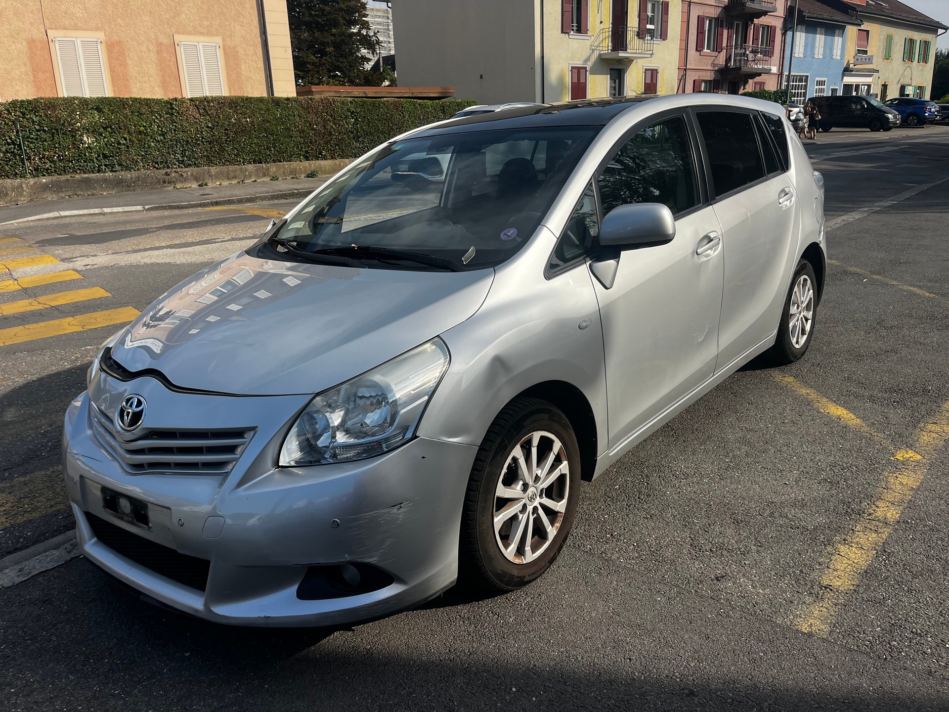 TOYOTA Verso 1.6 Terra-image-0