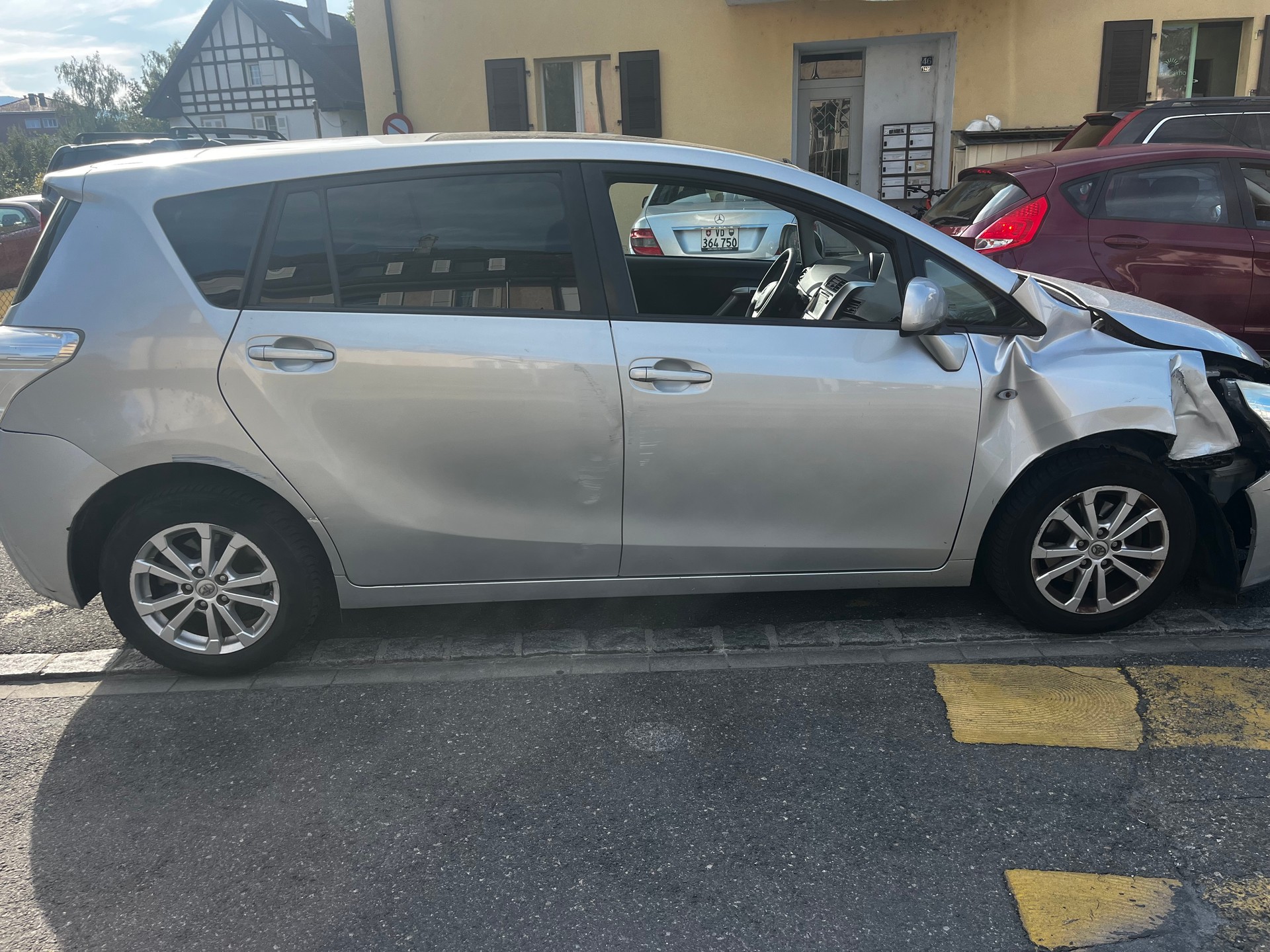 TOYOTA Verso 1.6 Terra-image-6