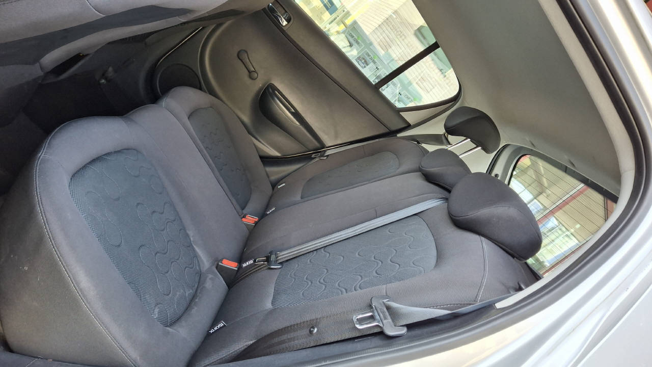 HYUNDAI i20 1.4 Style-image-7