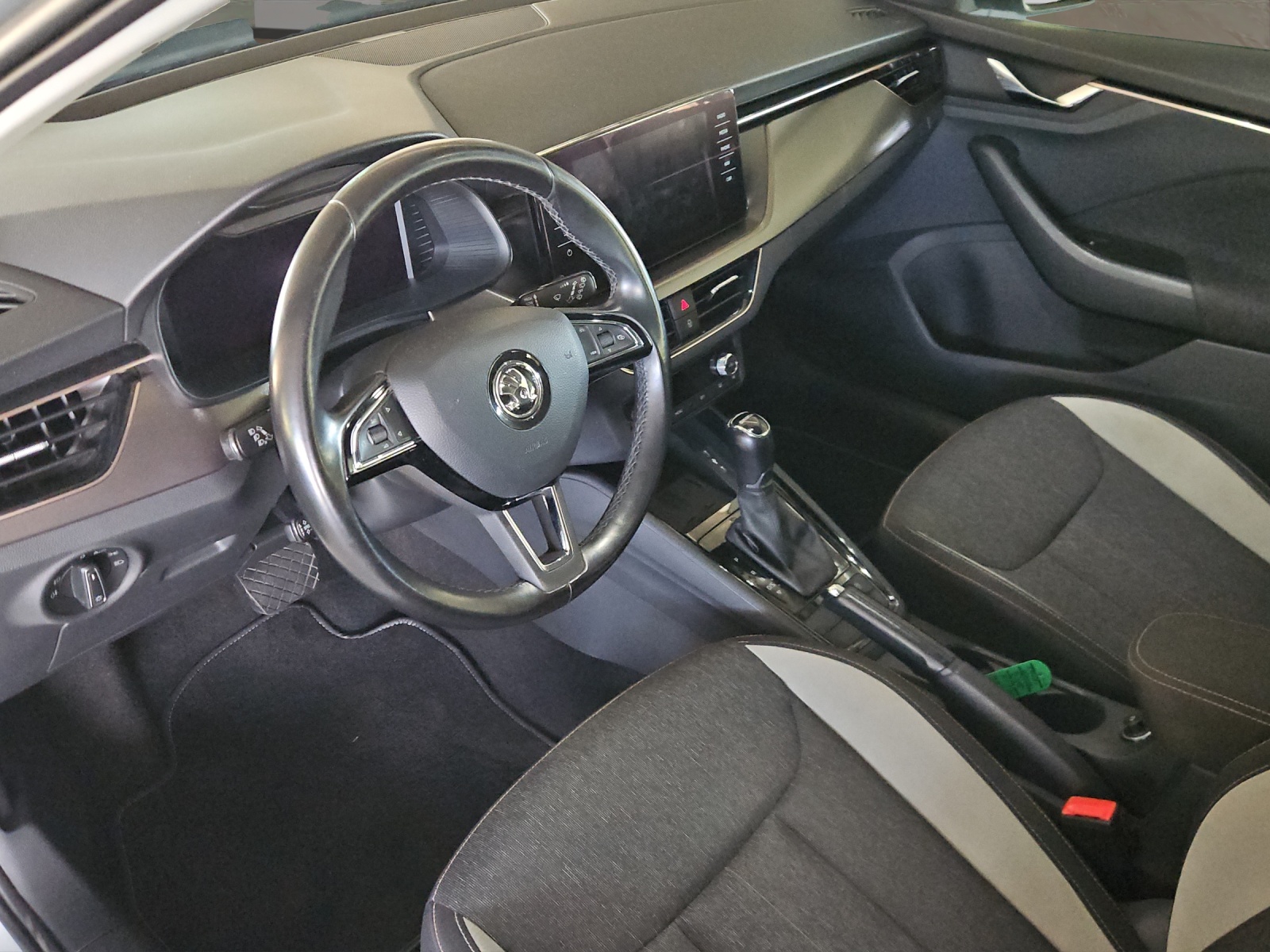 SKODA Kamiq 1.0 TSI Style DSG-image-6
