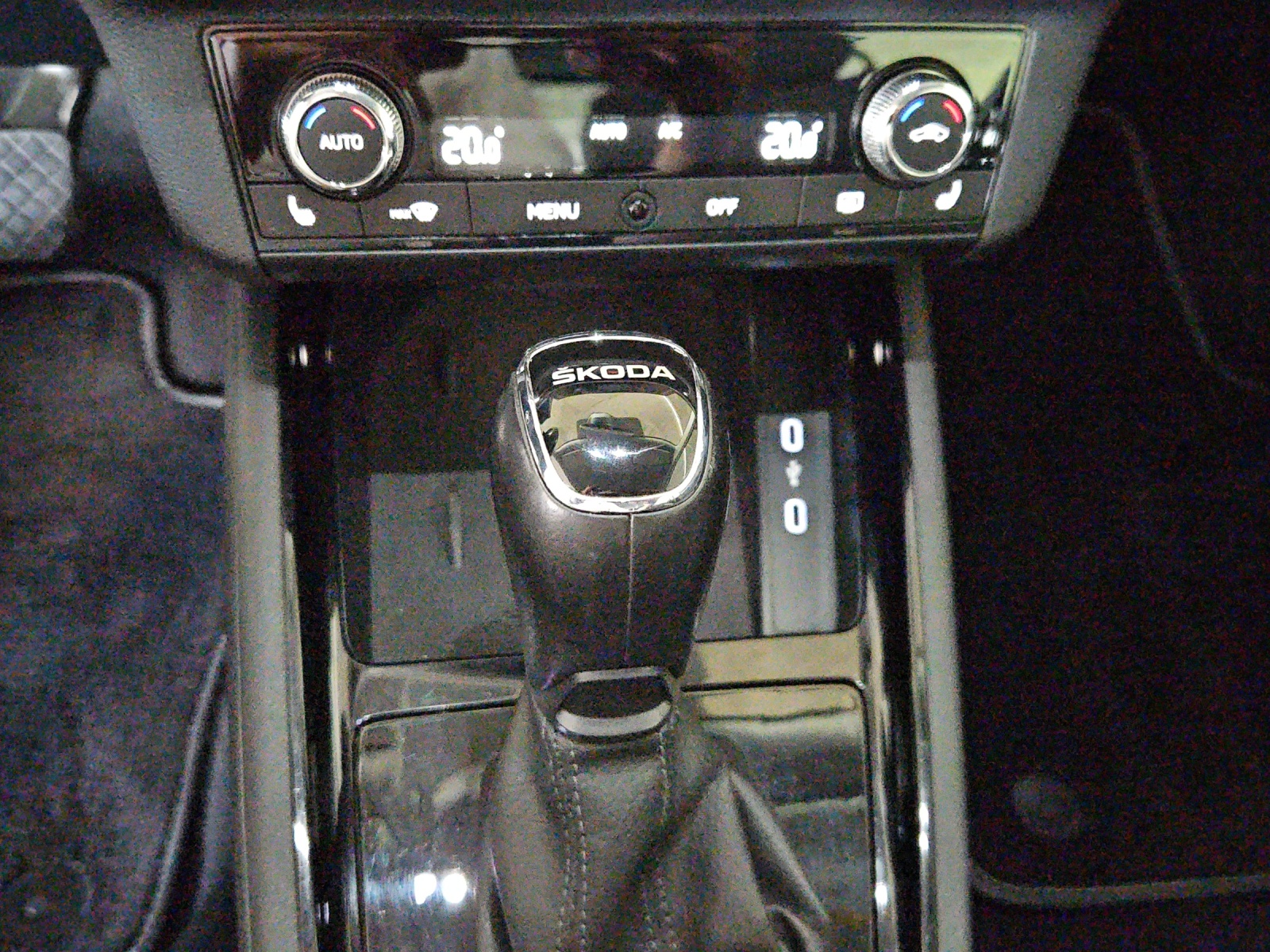 SKODA Kamiq 1.0 TSI Style DSG-image-20