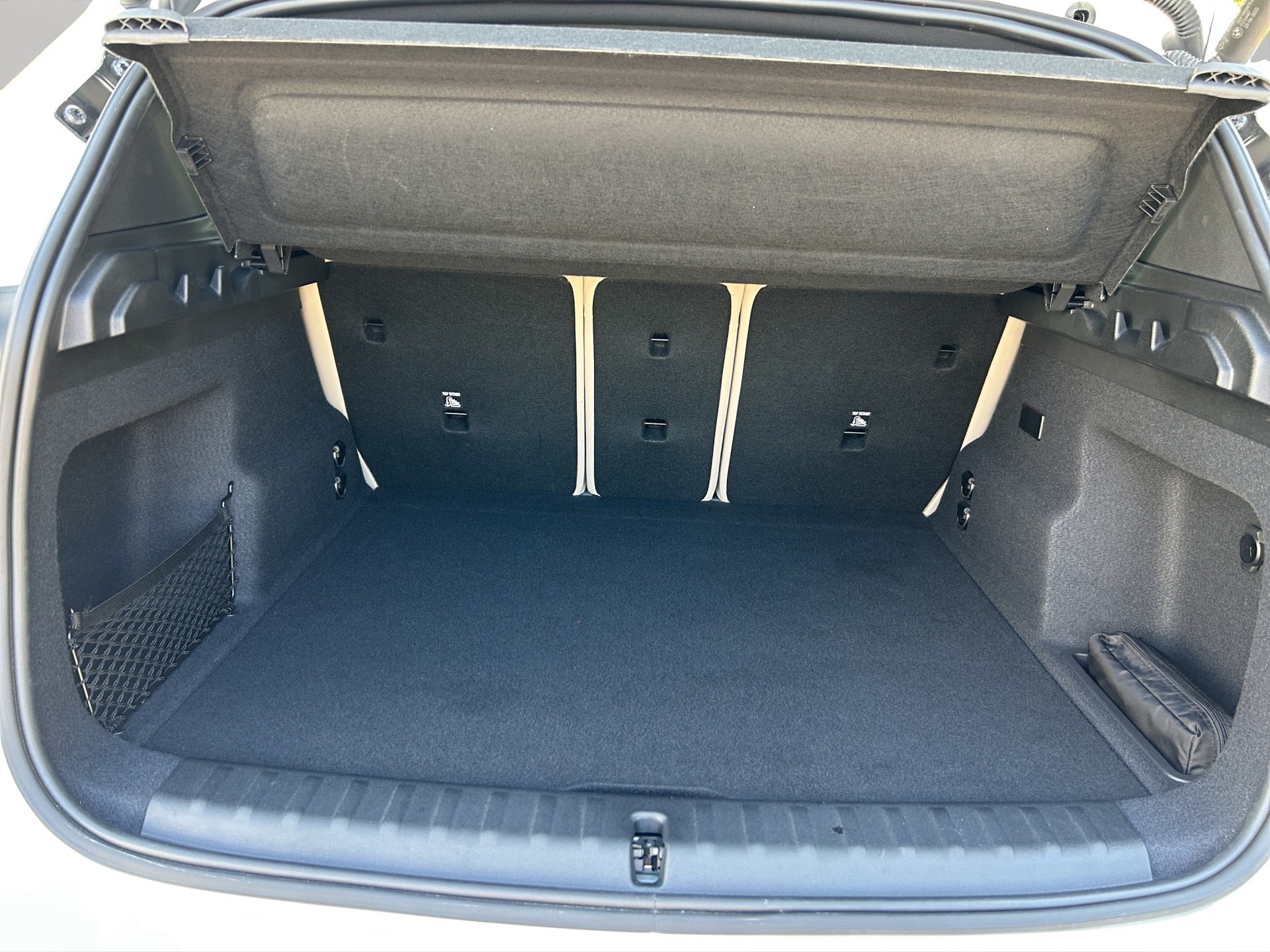 BMW iX1 xDrive 30 M Sport-image-20