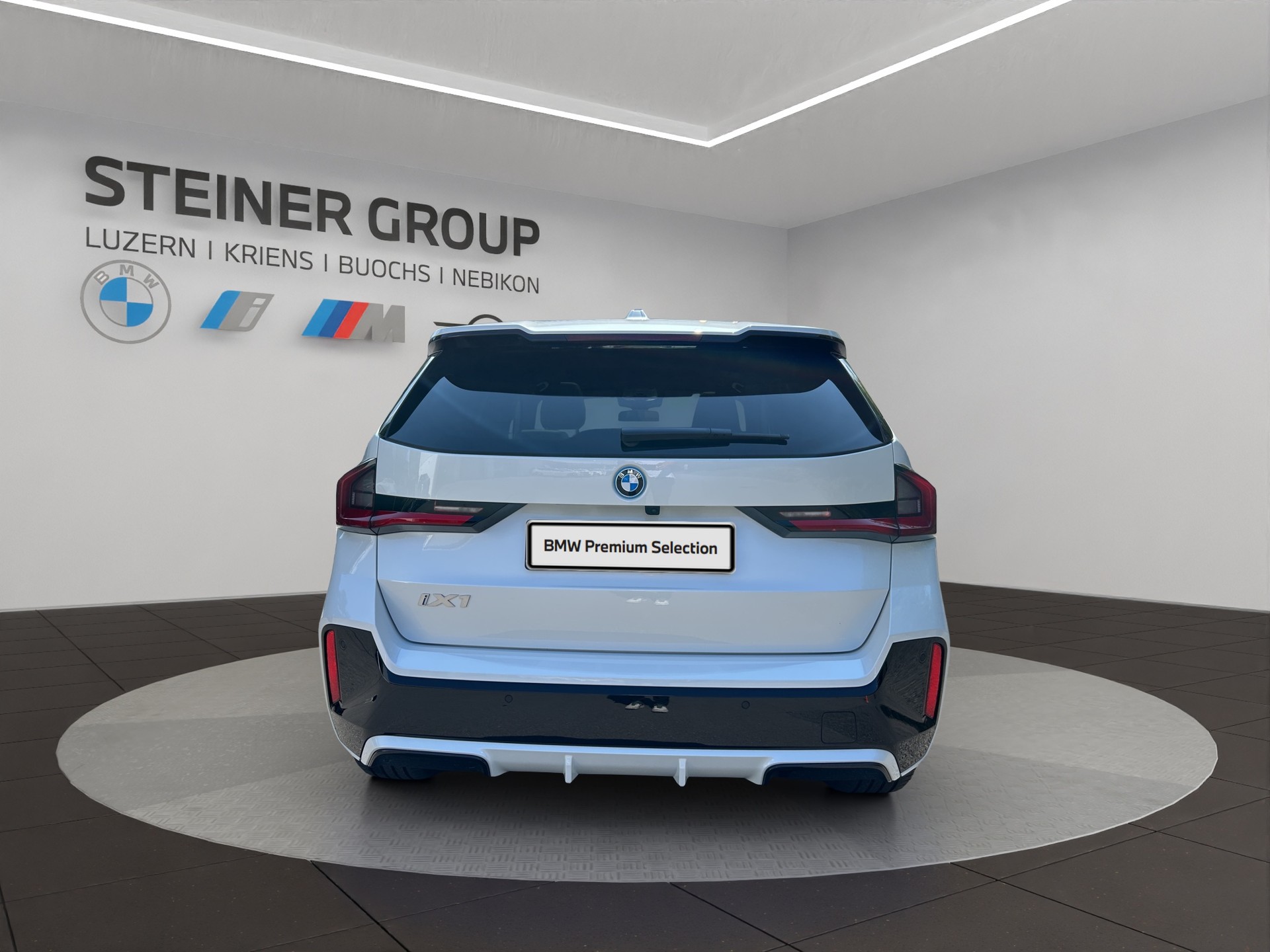 BMW iX1 xDrive 30 M Sport-image-6