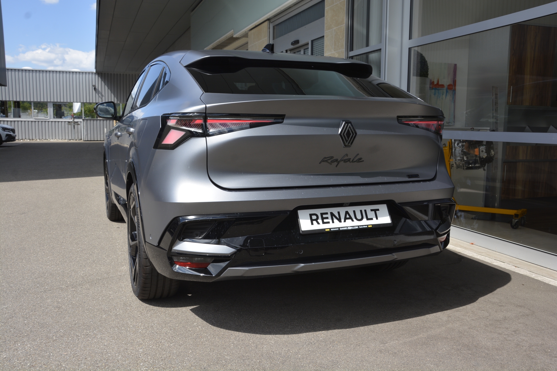 RENAULT RAFALE Atelier Alpine hyper hybrid E-Tech 4x4 300PS plug-in-image-4