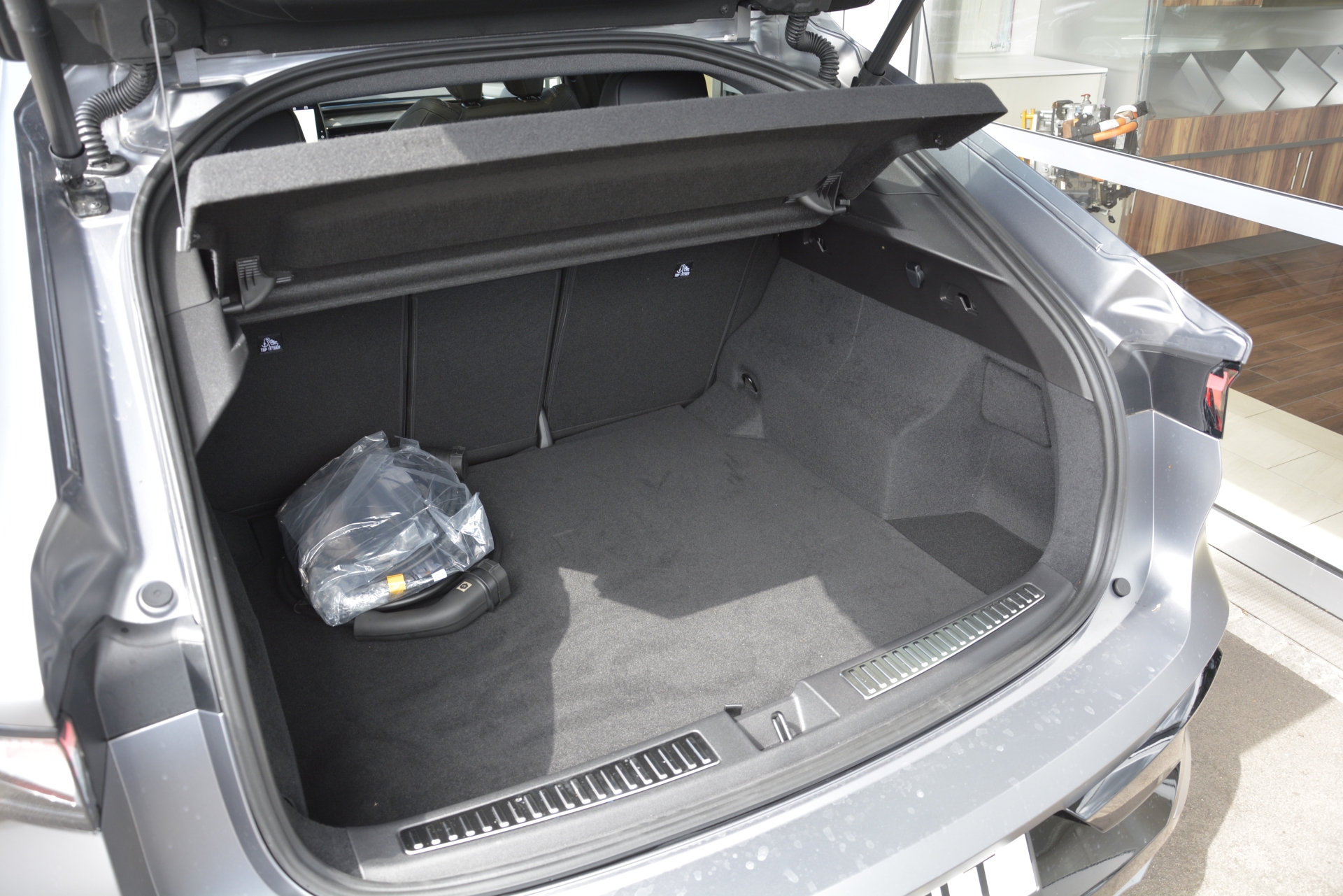 RENAULT RAFALE Atelier Alpine hyper hybrid E-Tech 4x4 300PS plug-in-image-6