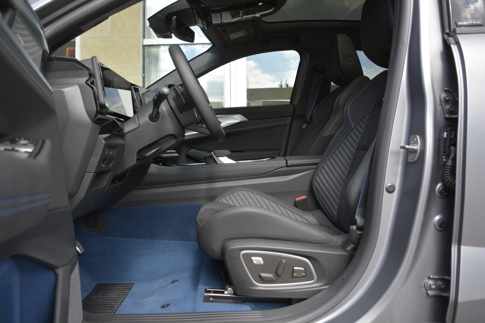 RENAULT RAFALE Atelier Alpine hyper hybrid E-Tech 4x4 300PS plug-in-image-9