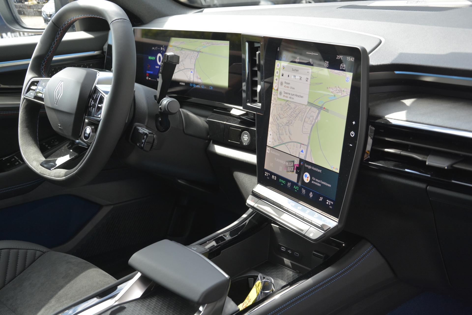 RENAULT RAFALE Atelier Alpine hyper hybrid E-Tech 4x4 300PS plug-in-image-11