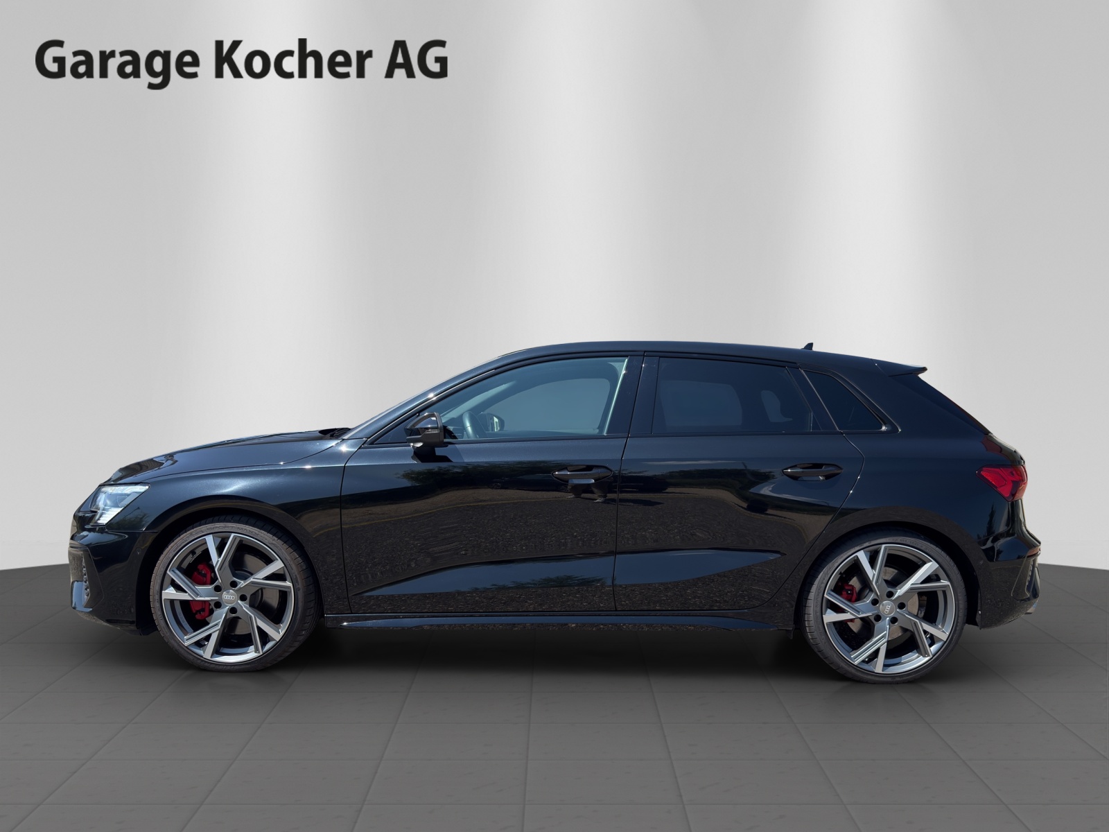 AUDI S3 Sportback 2.0 TFSI quattro S-tronic-image-2