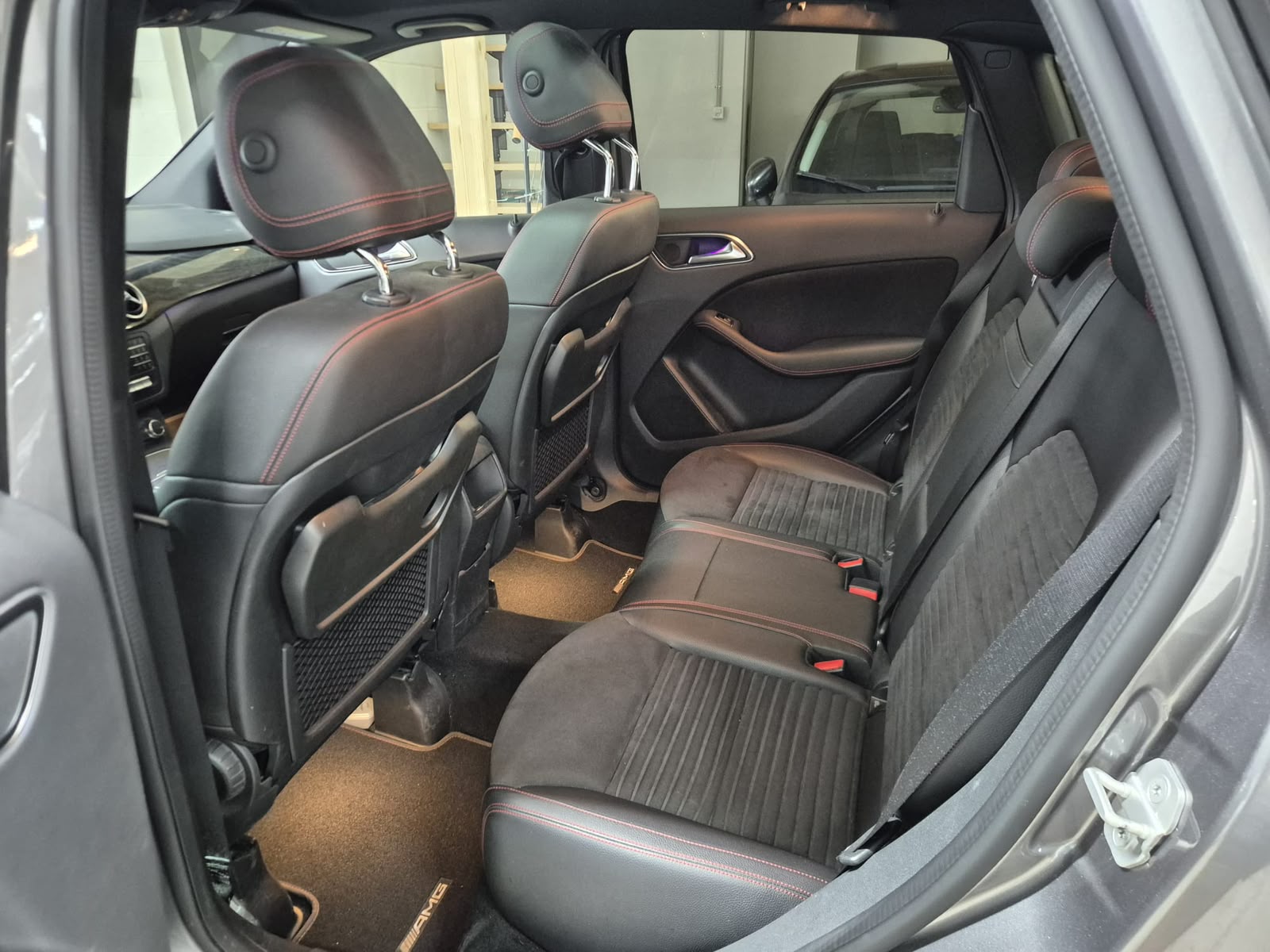 MERCEDES-BENZ B 220 CDI AMG Line 4Matic 7G-DCT-image-15