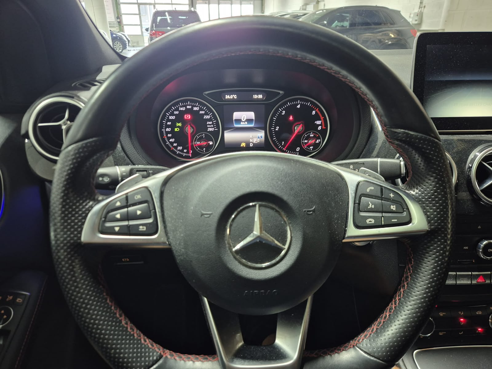 MERCEDES-BENZ B 220 CDI AMG Line 4Matic 7G-DCT-image-9