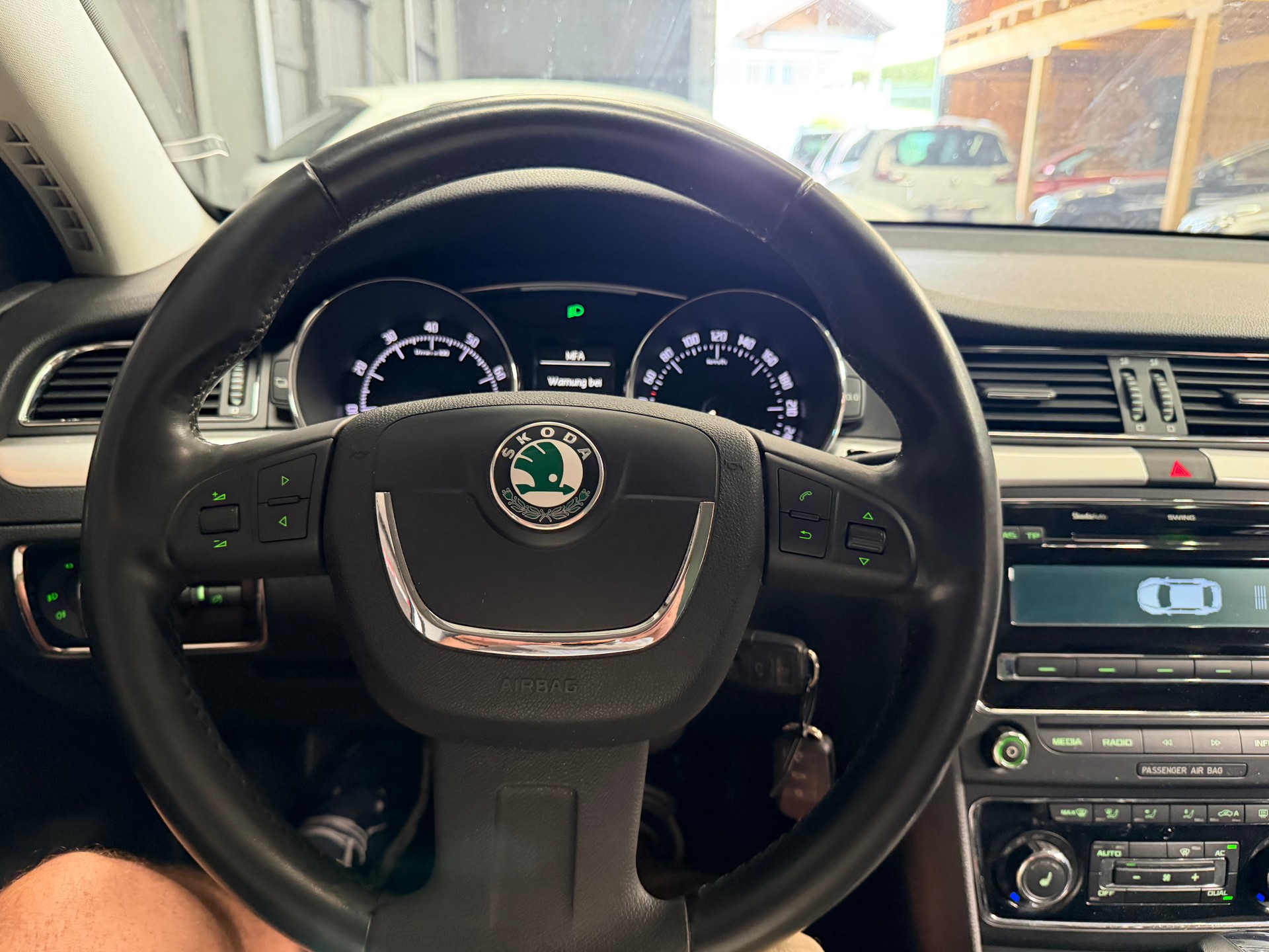 SKODA Superb 3.6 FSI Elegance 4x4 DSG-image-14