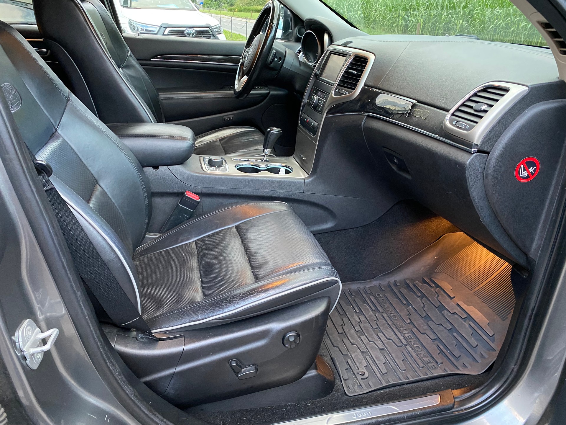 JEEP Grand Cherokee 3.0 CRD Limited Automatic-image-5