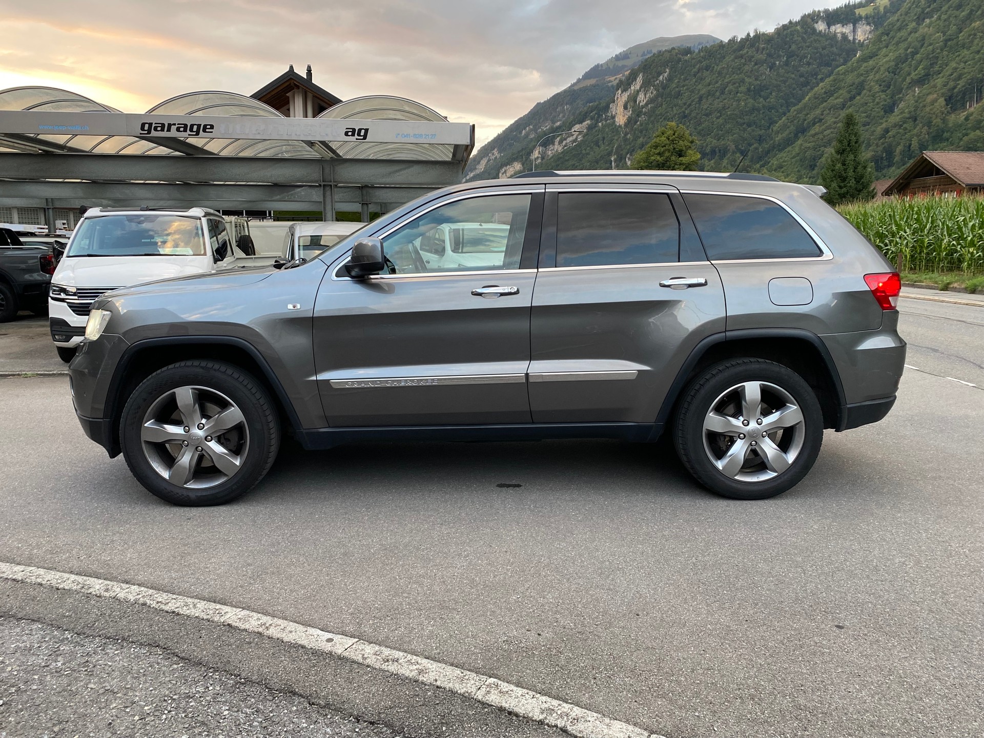 JEEP Grand Cherokee 3.0 CRD Limited Automatic-image-0