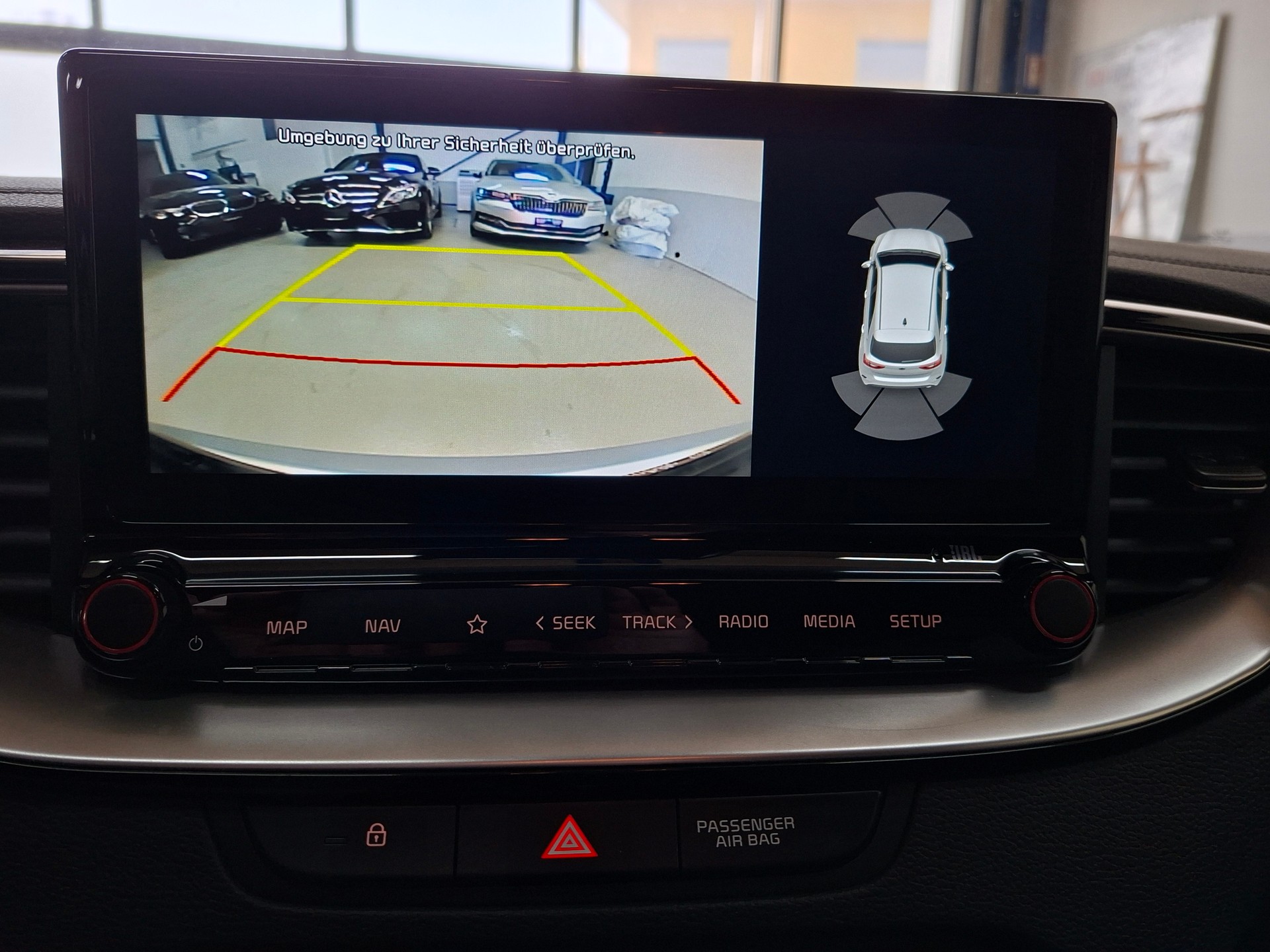 KIA ProCeed 1.6 T-GDi GT DCT-image-10