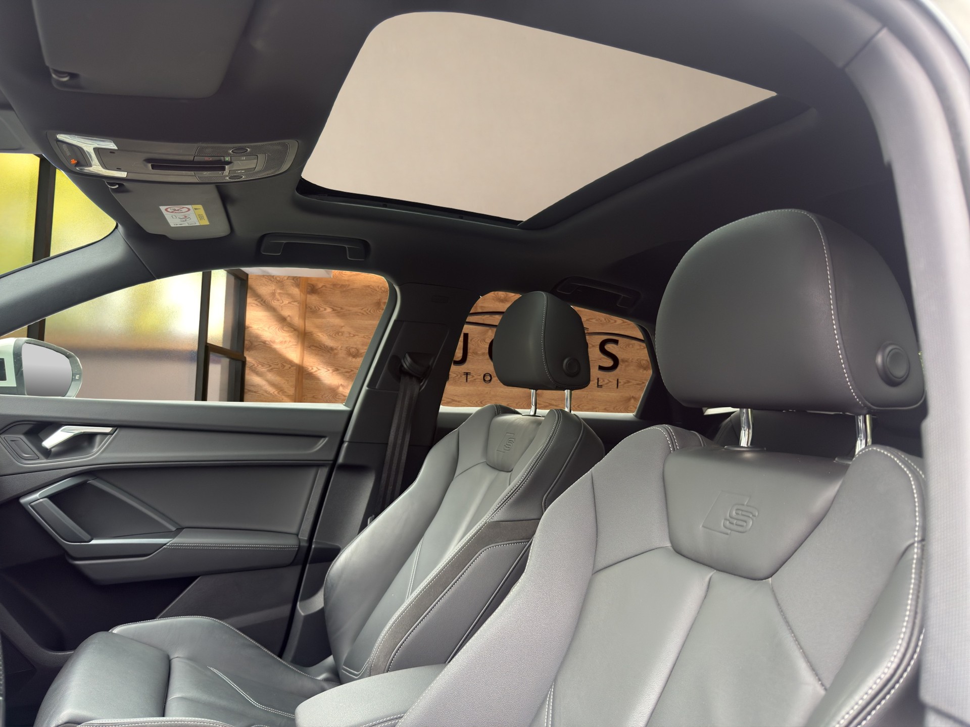AUDI Q3 Sportback 40 TDI S line Attraction quattro S-tronic-image-14
