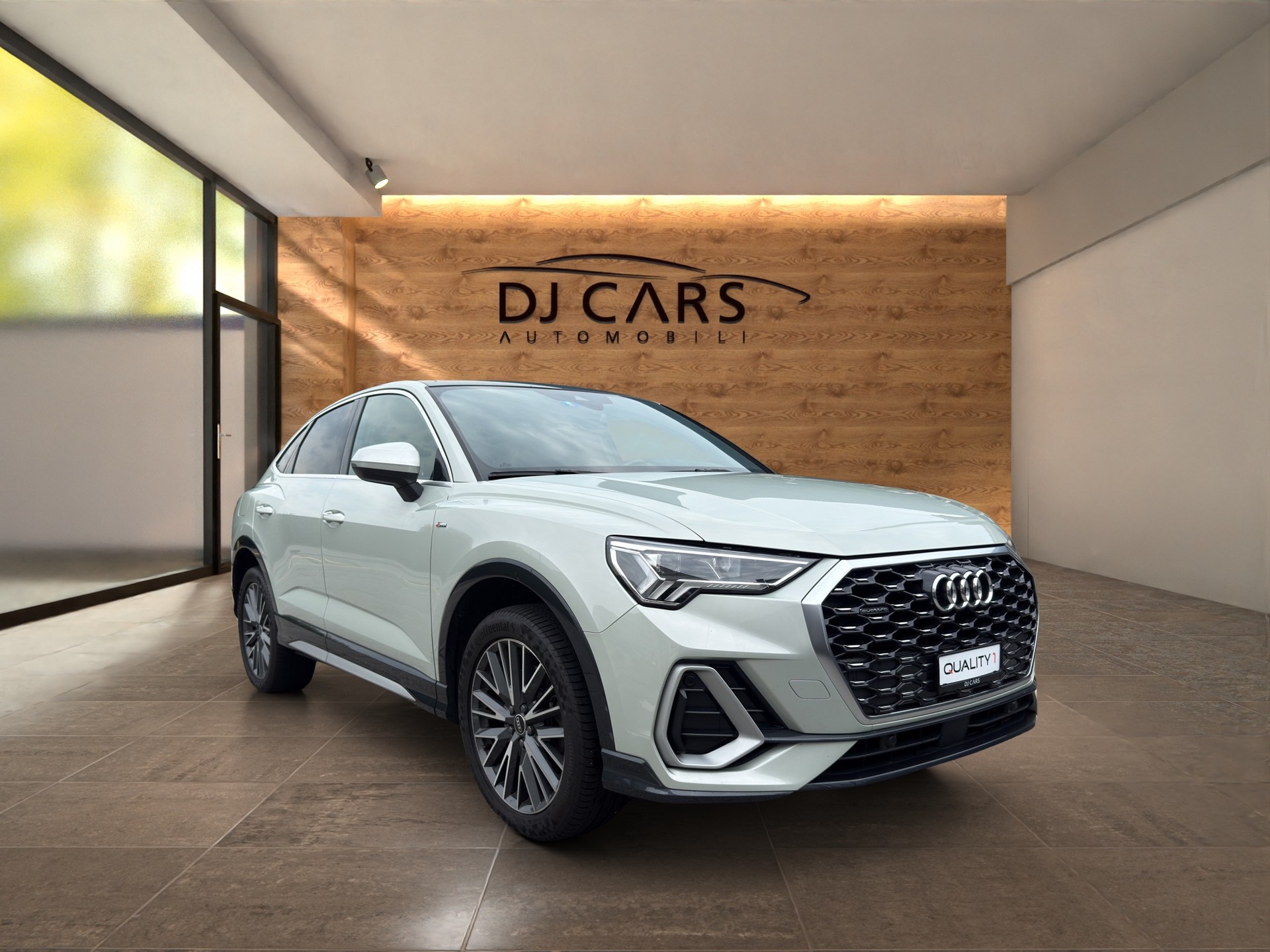 AUDI Q3 Sportback 40 TDI S line Attraction quattro S-tronic-image-2