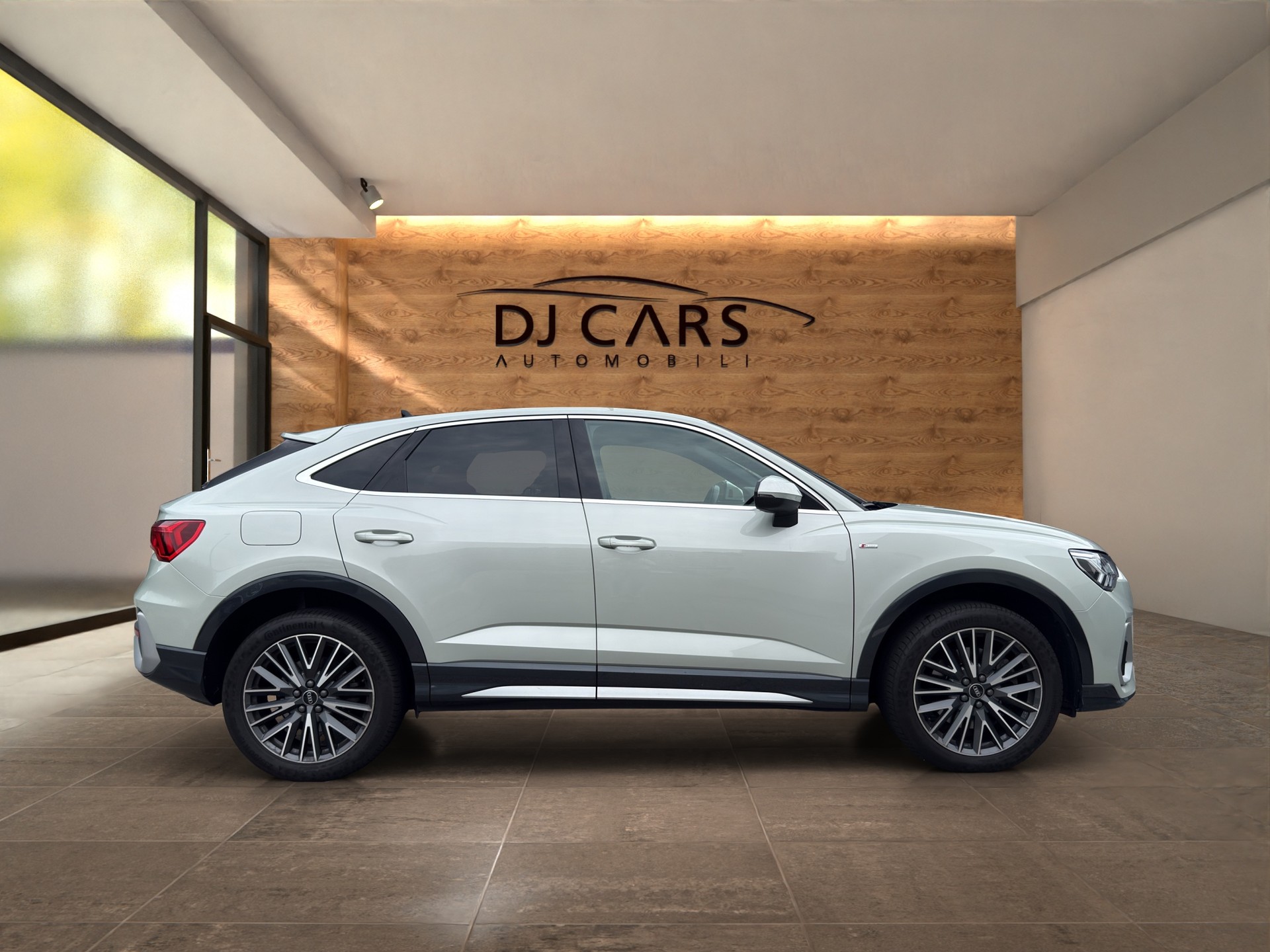 AUDI Q3 Sportback 40 TDI S line Attraction quattro S-tronic-image-4