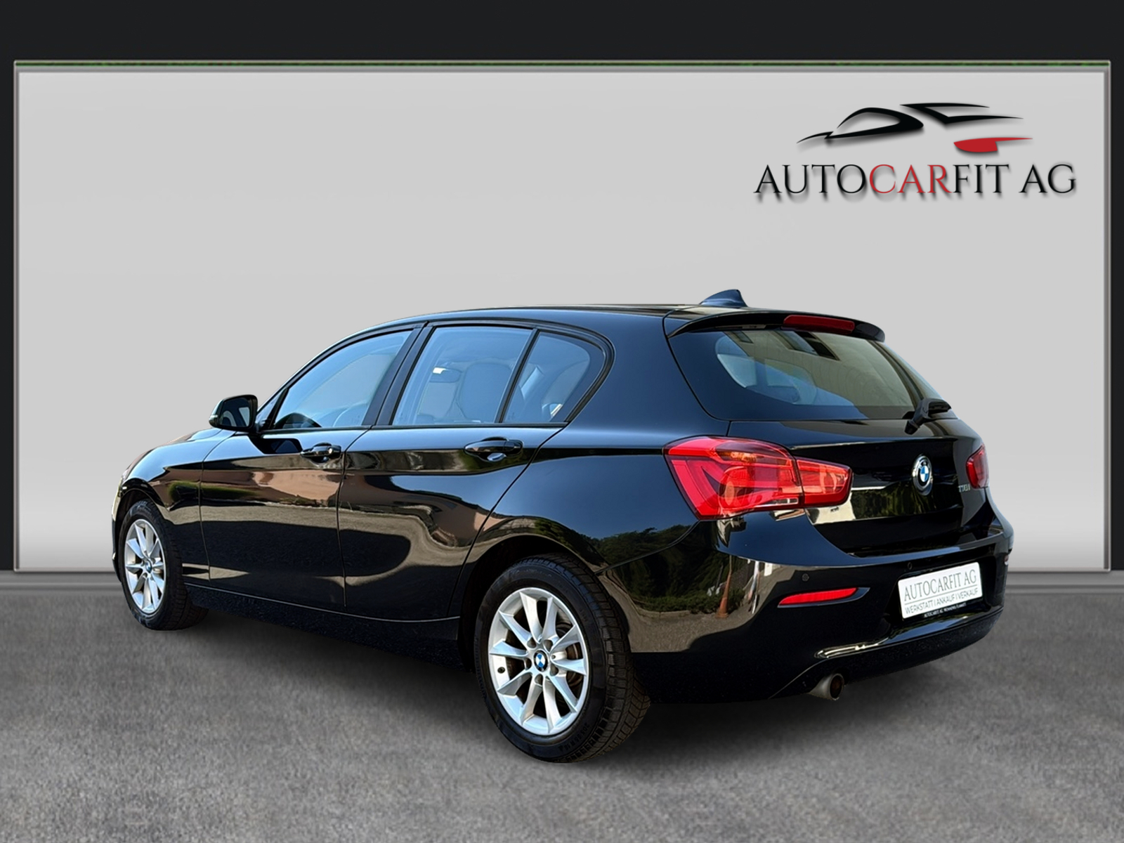 BMW 118i Steptronic-image-3