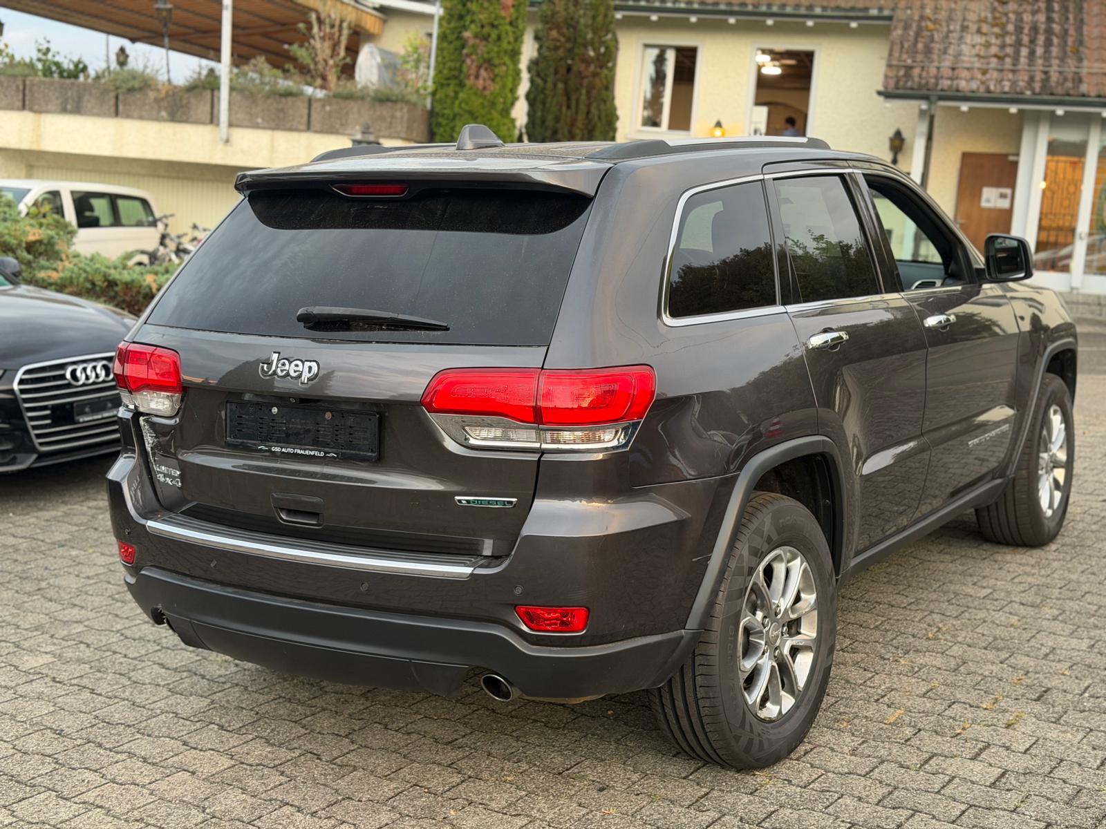 JEEP Grand Cherokee 3.0 CRD Limited Automatic-image-5