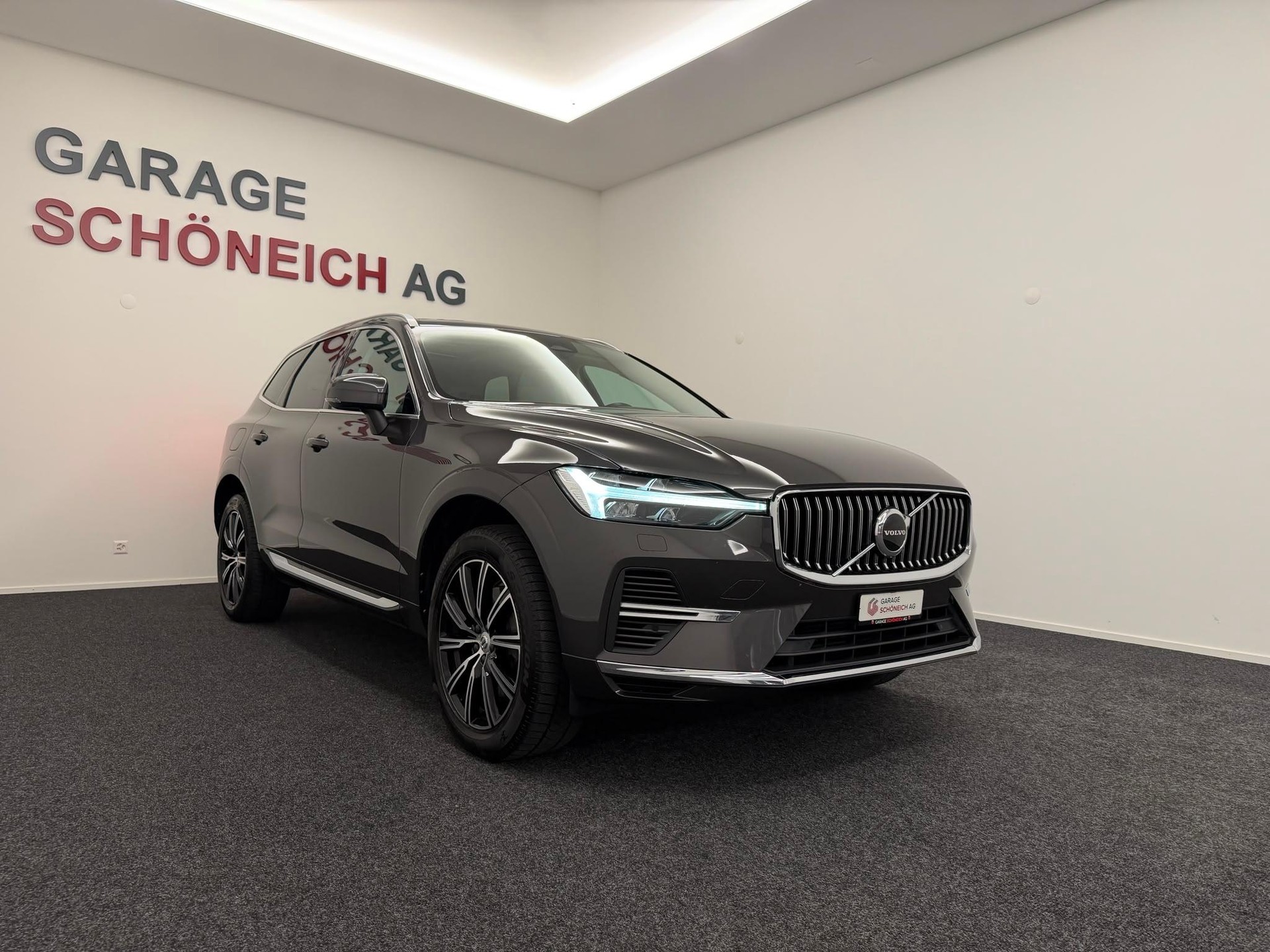 VOLVO XC60 2.0 T6 TE Inscription eAWD-image-2