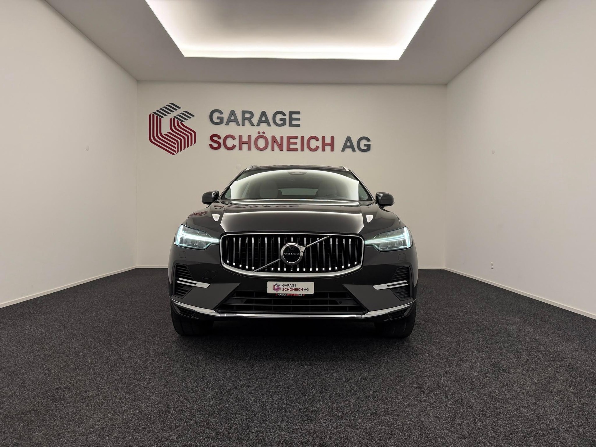 VOLVO XC60 2.0 T6 TE Inscription eAWD-image-1