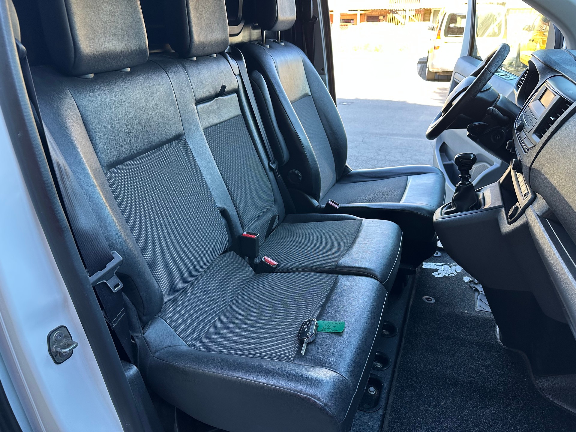 CITROEN Jumpy 1.5 BlueHDi 100 M Komfort FIXPREIS-image-18