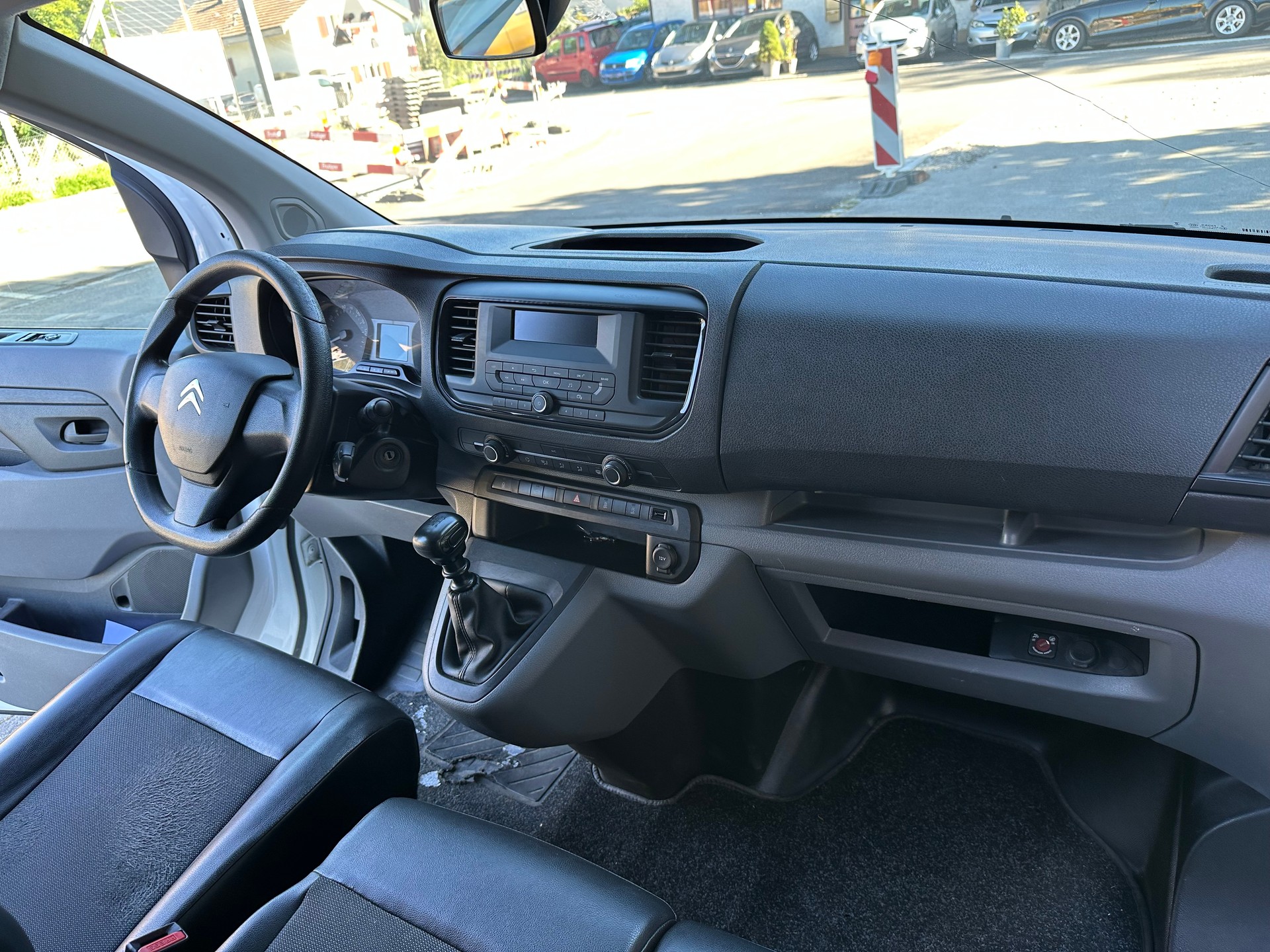 CITROEN Jumpy 1.5 BlueHDi 100 M Komfort FIXPREIS-image-19