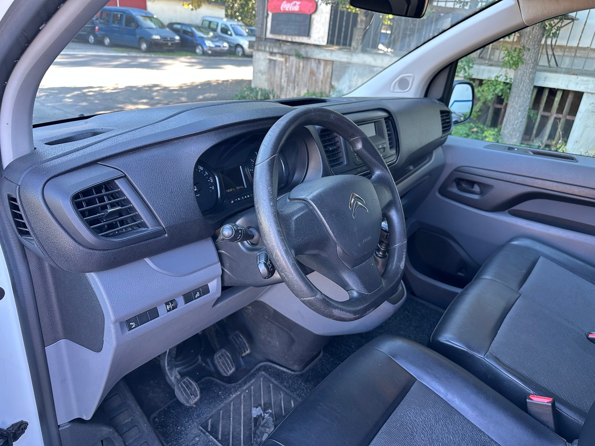 CITROEN Jumpy 1.5 BlueHDi 100 M Komfort FIXPREIS-image-17