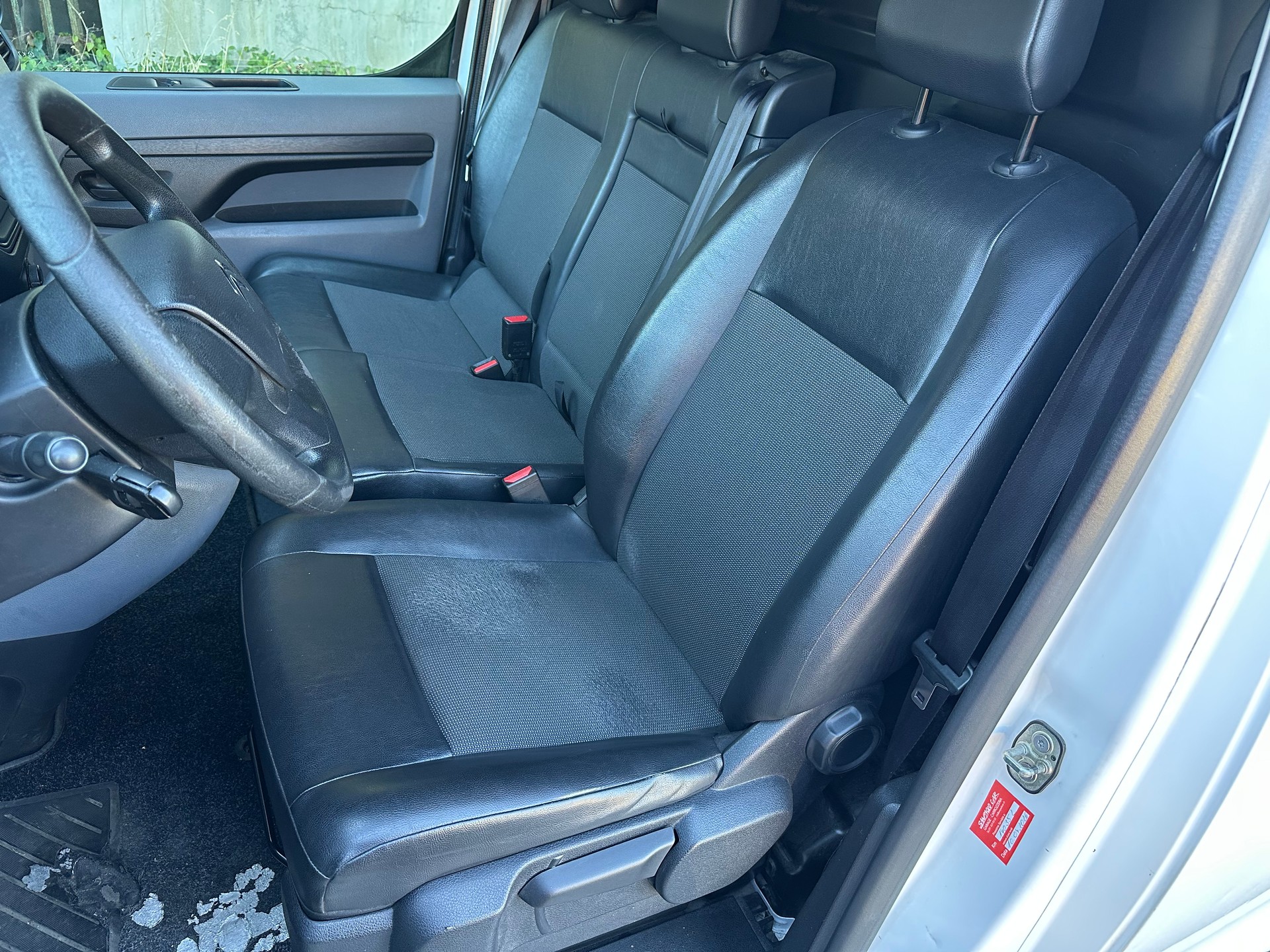 CITROEN Jumpy 1.5 BlueHDi 100 M Komfort FIXPREIS-image-16