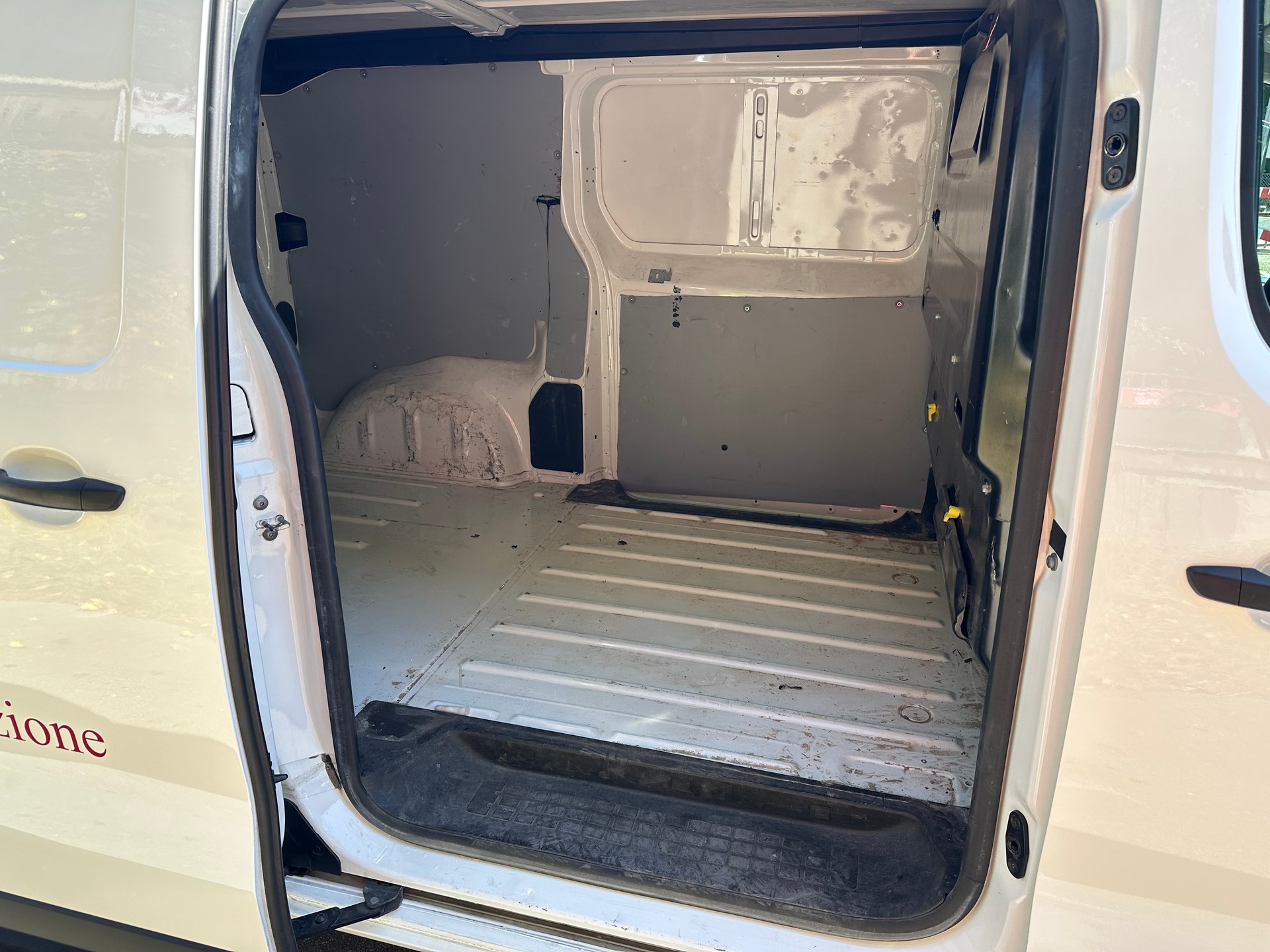 CITROEN Jumpy 1.5 BlueHDi 100 M Komfort FIXPREIS-image-14