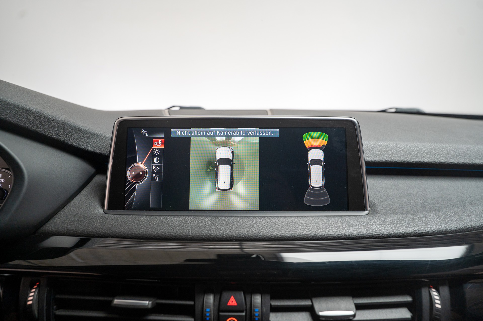 BMW X5 50i xDrive SAG / 360°Kamera / el.Heckklappe / Tempomat-image-21