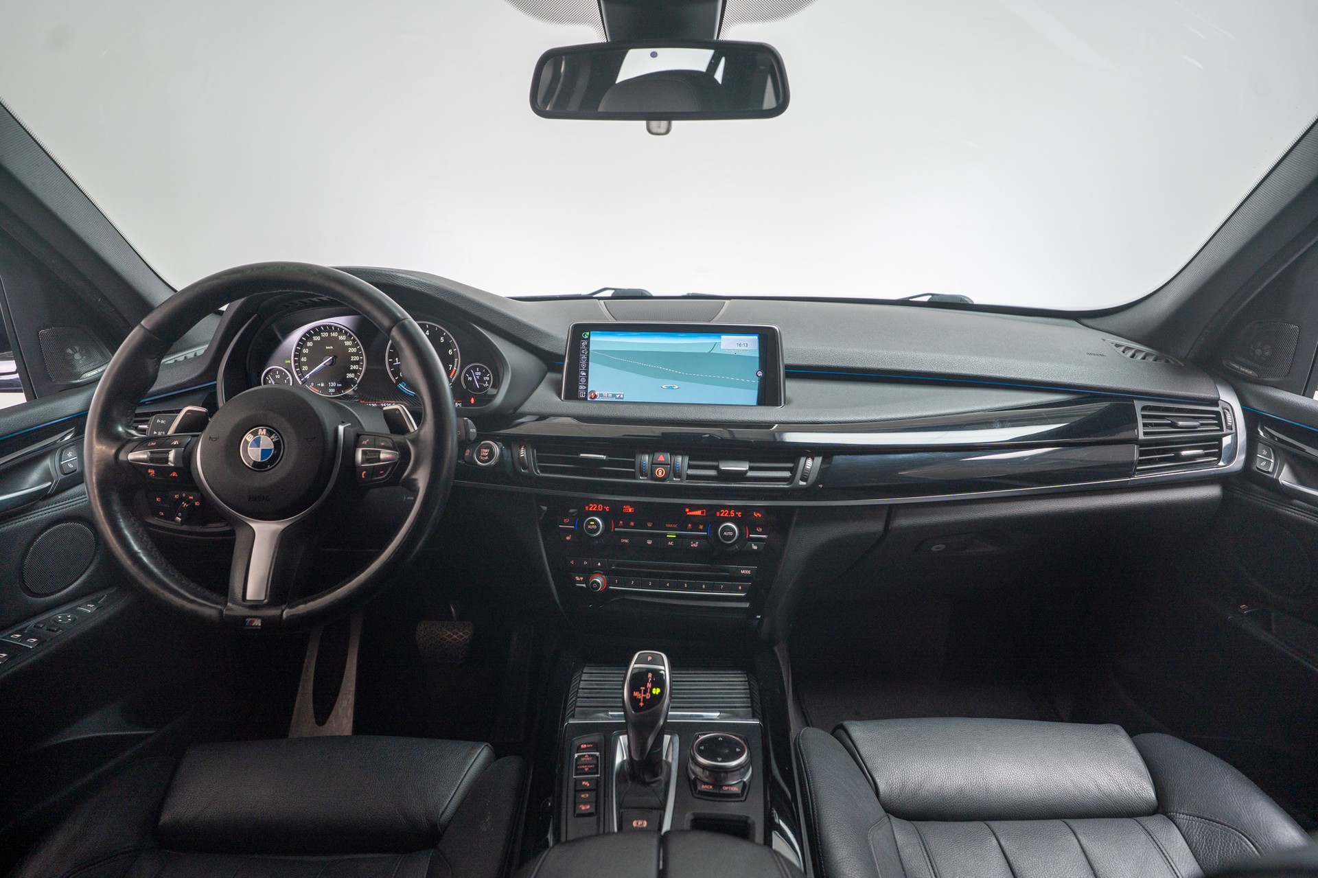 BMW X5 50i xDrive SAG / 360°Kamera / el.Heckklappe / Tempomat-image-16