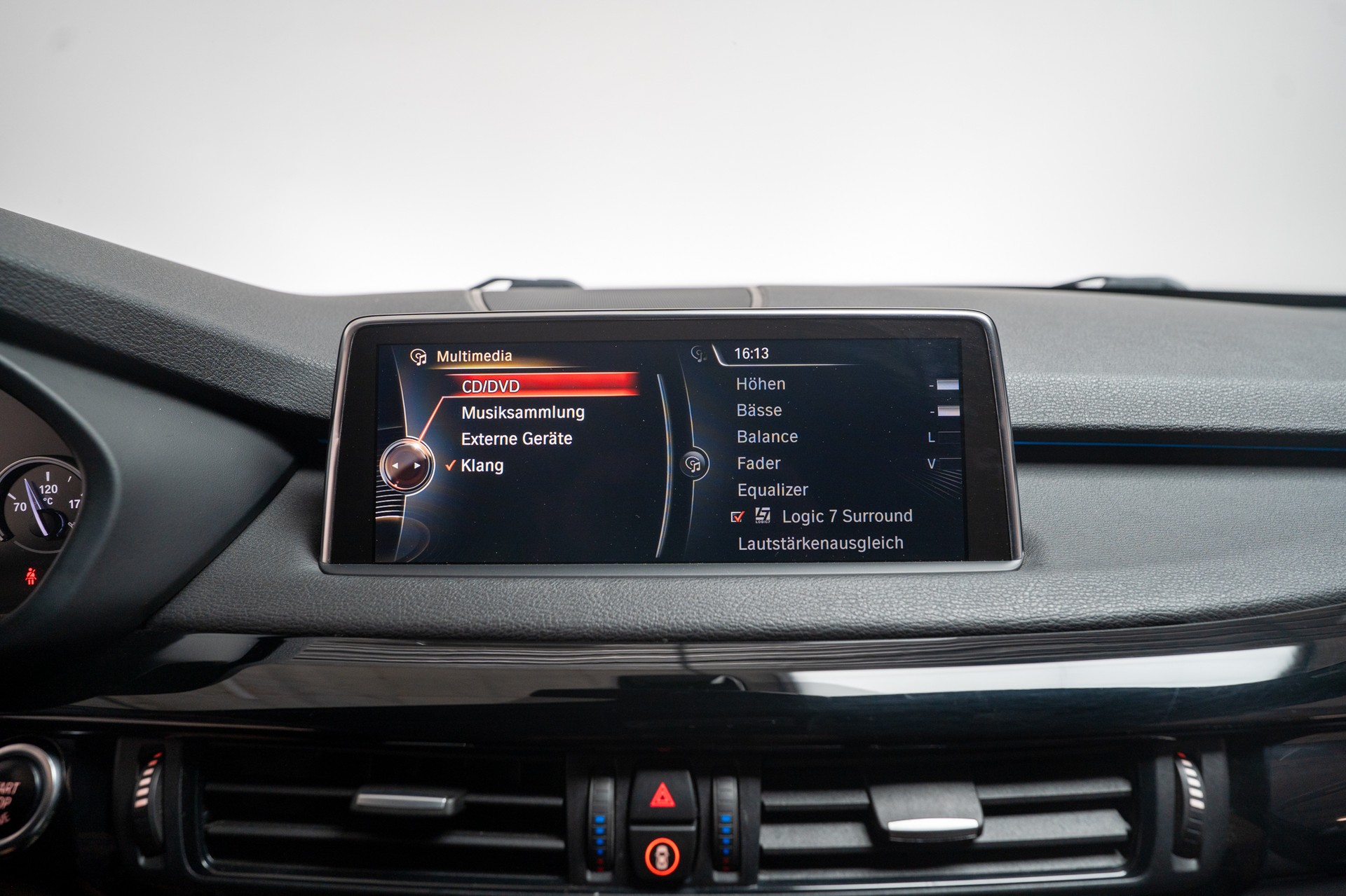 BMW X5 50i xDrive SAG / 360°Kamera / el.Heckklappe / Tempomat-image-24