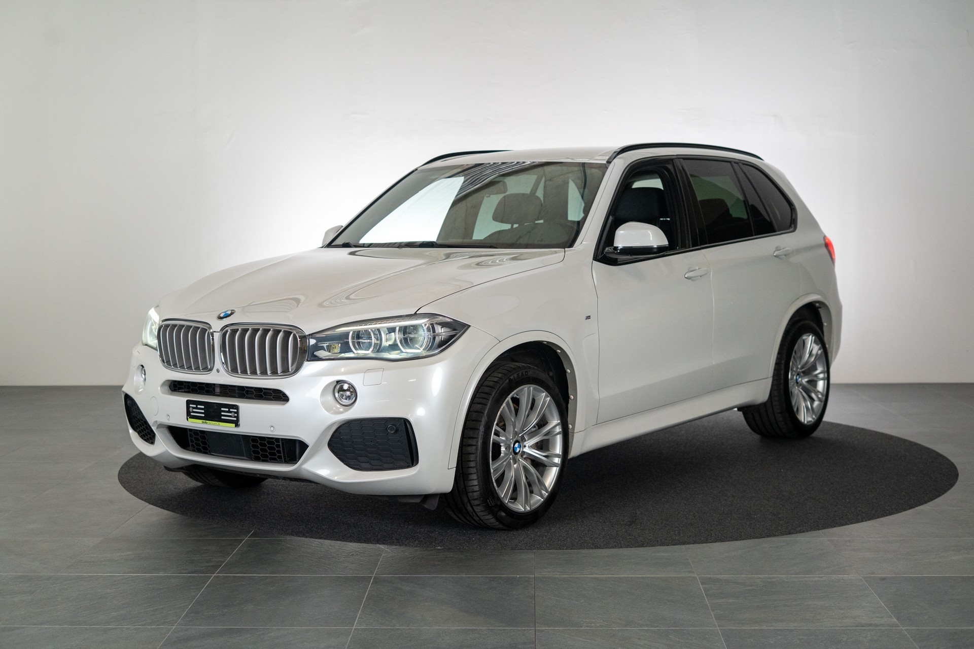 BMW X5 50i xDrive SAG / 360°Kamera / el.Heckklappe / Tempomat-image-0