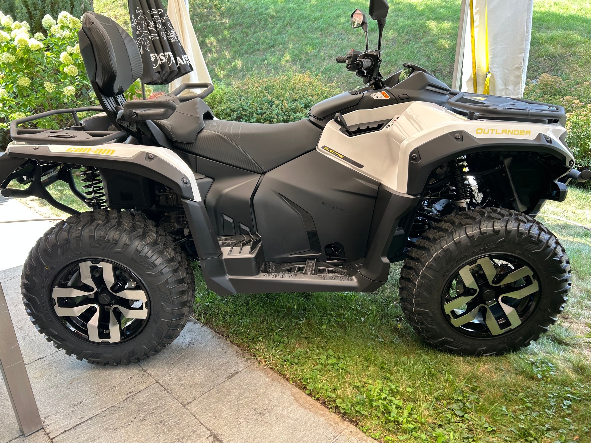 CAN-AM Elektro-image-2