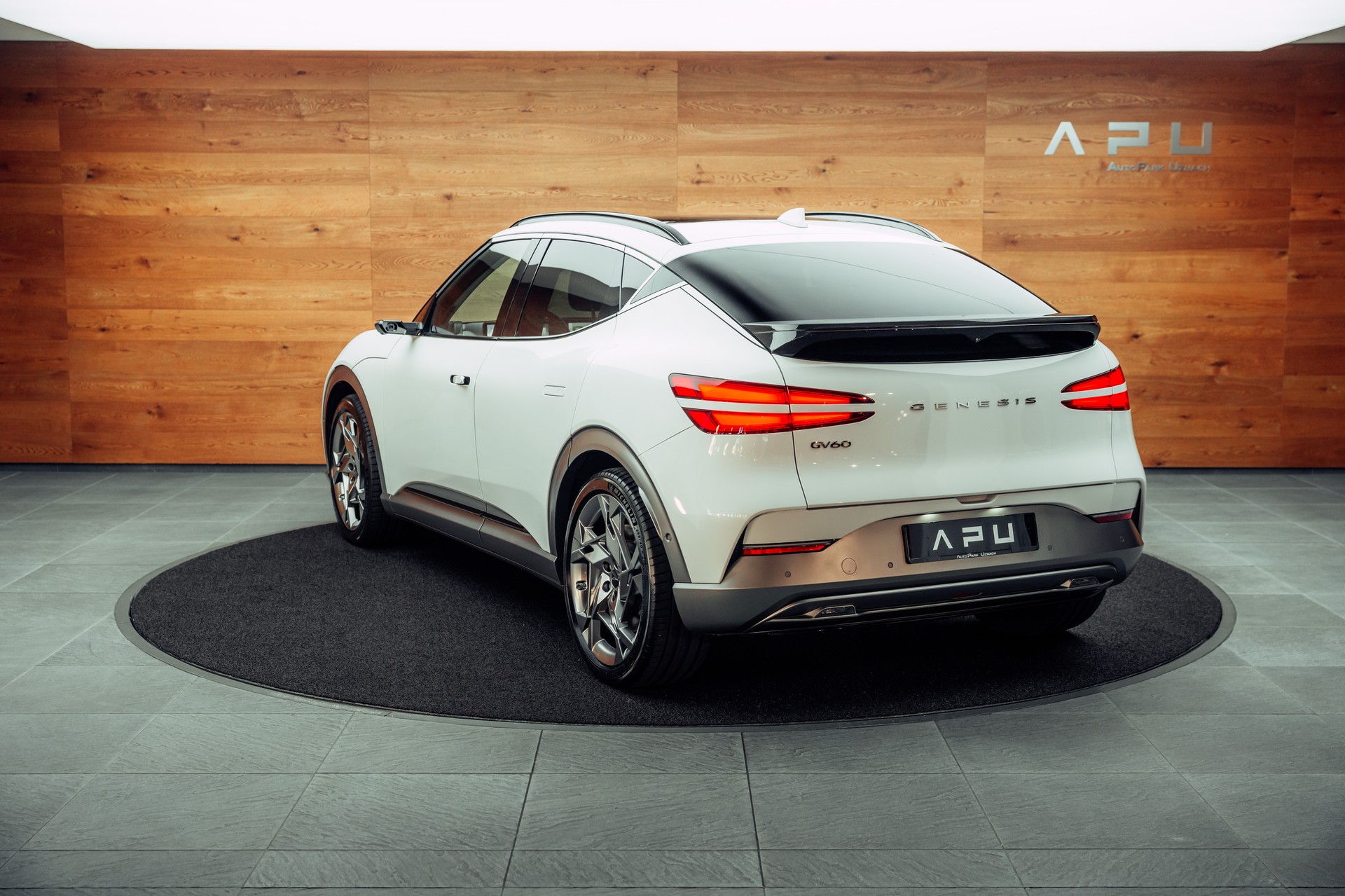 GENESIS GV60 77.4 kWh Sport Plus AWD-showroom-element-2